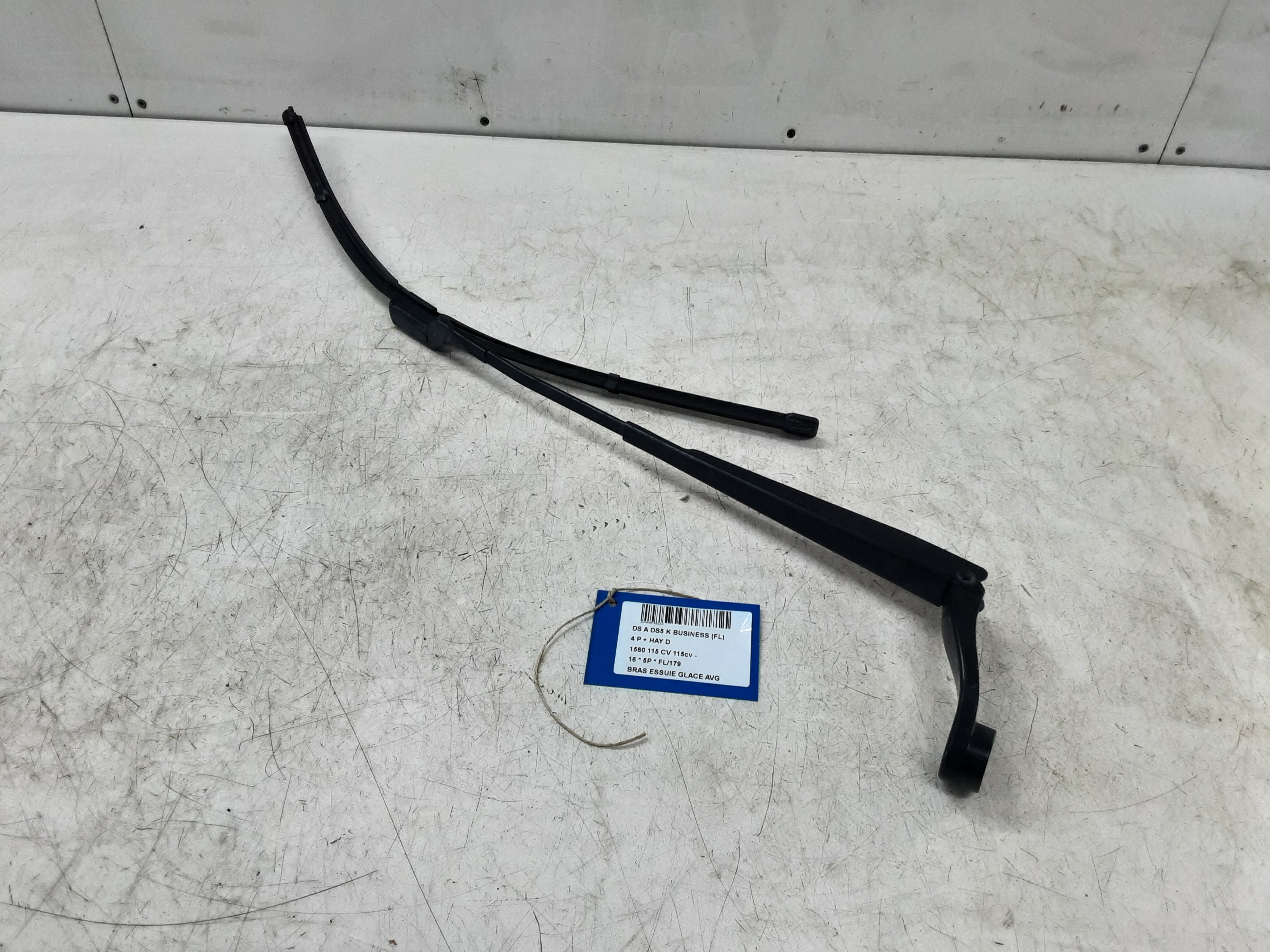 RUITENWISSERARM LINKS VOOR Ds DS5 6/15+