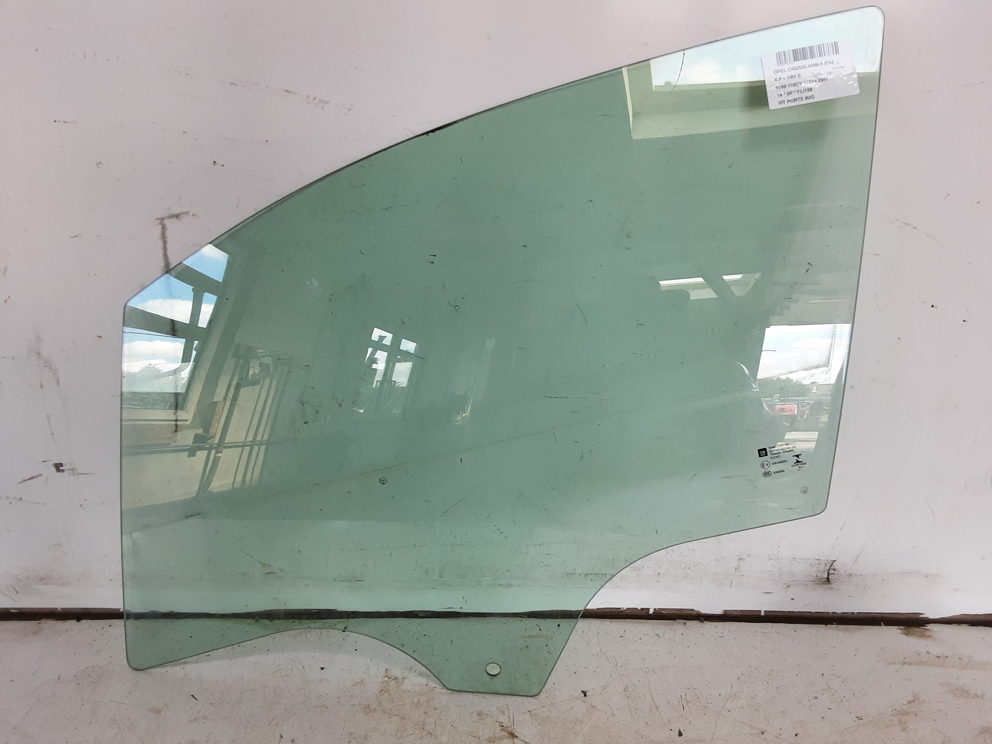 LEFT FRONT DOOR WINDOW Opel CROSSLAND X 6/17+