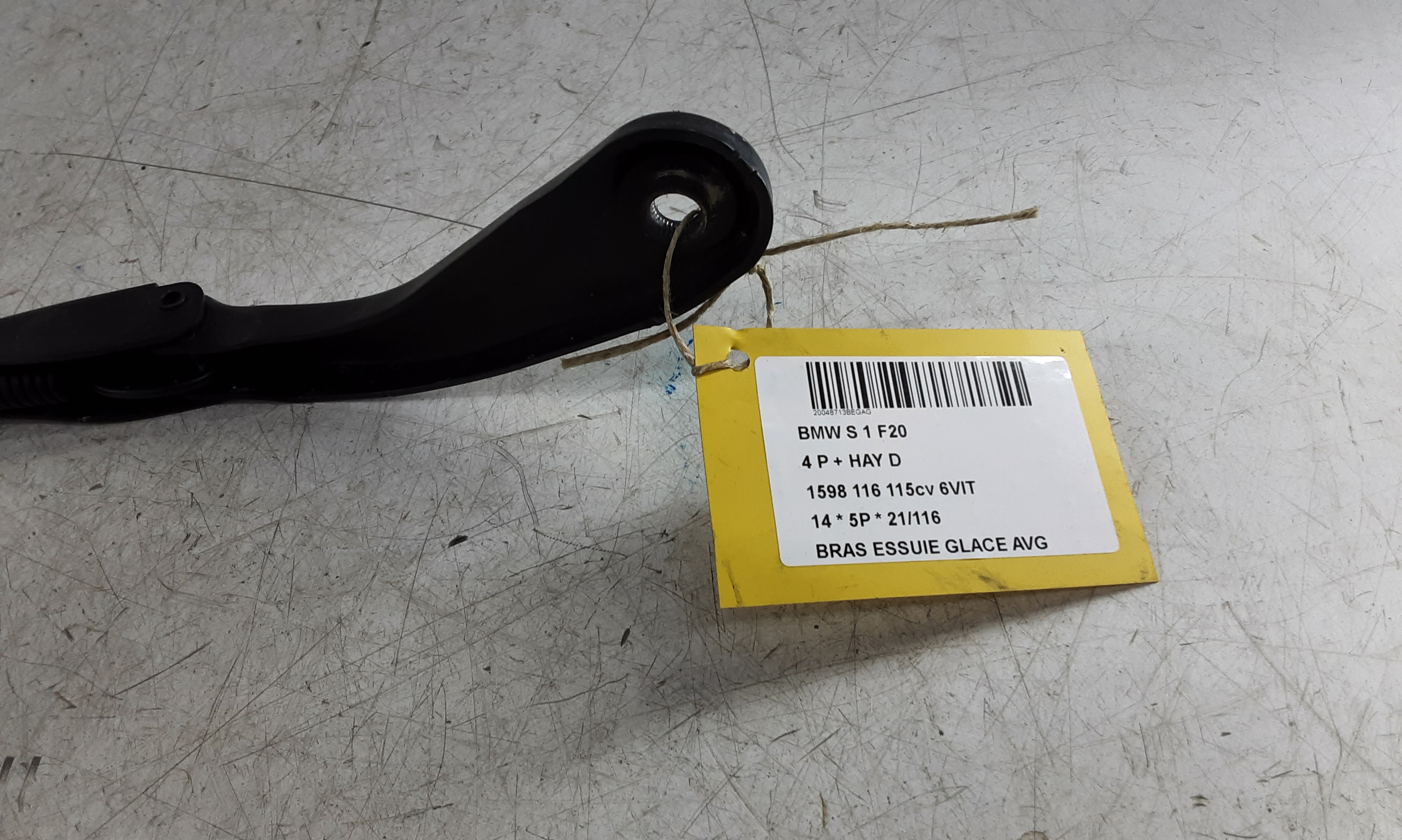RUITENWISSERARM LINKS VOOR Bmw 1 F20/F21 9/11 - 15