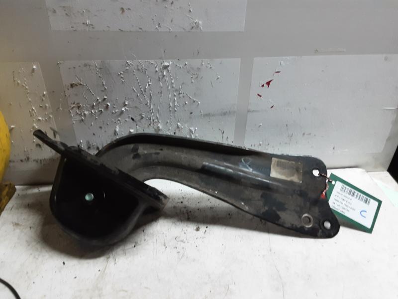 TIRANT ARRIERE GAUCHE Vw GOLF V 11/03 - 08