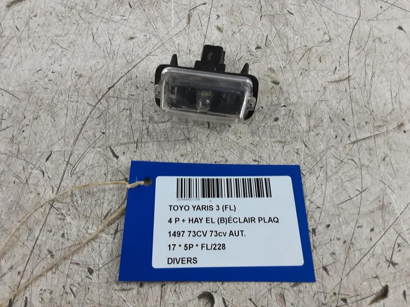 DIVERS Toyota YARIS (5) FaceLift 4/2017 - 2/20