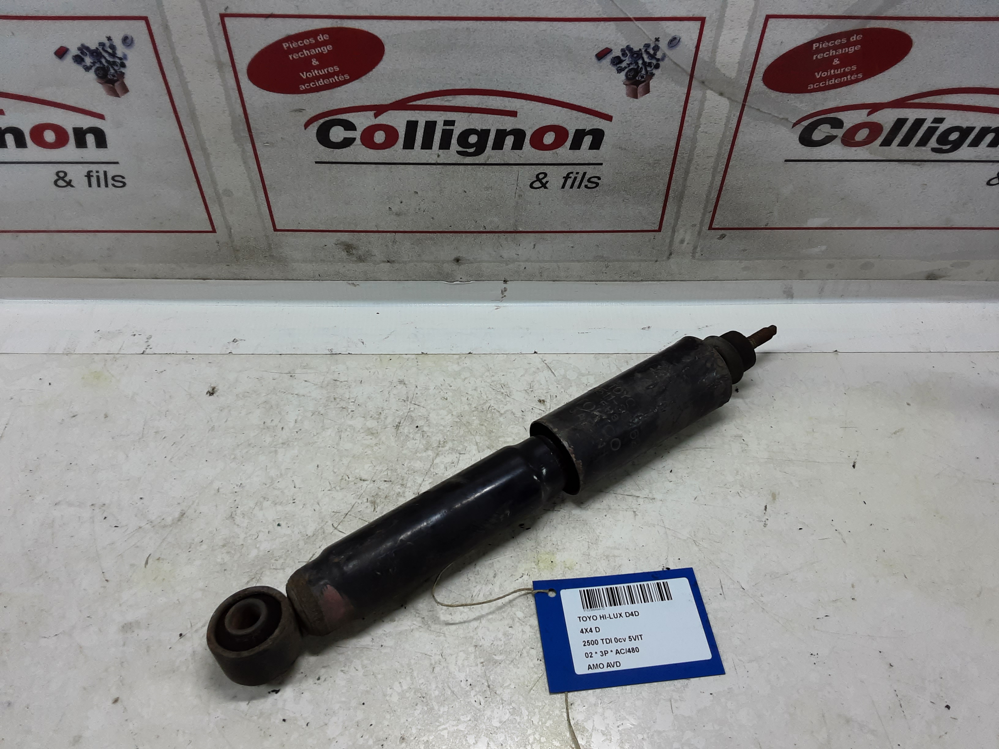 FEDERBEIN VORNE RECHTS Toyota HI-LUX 97 - 05