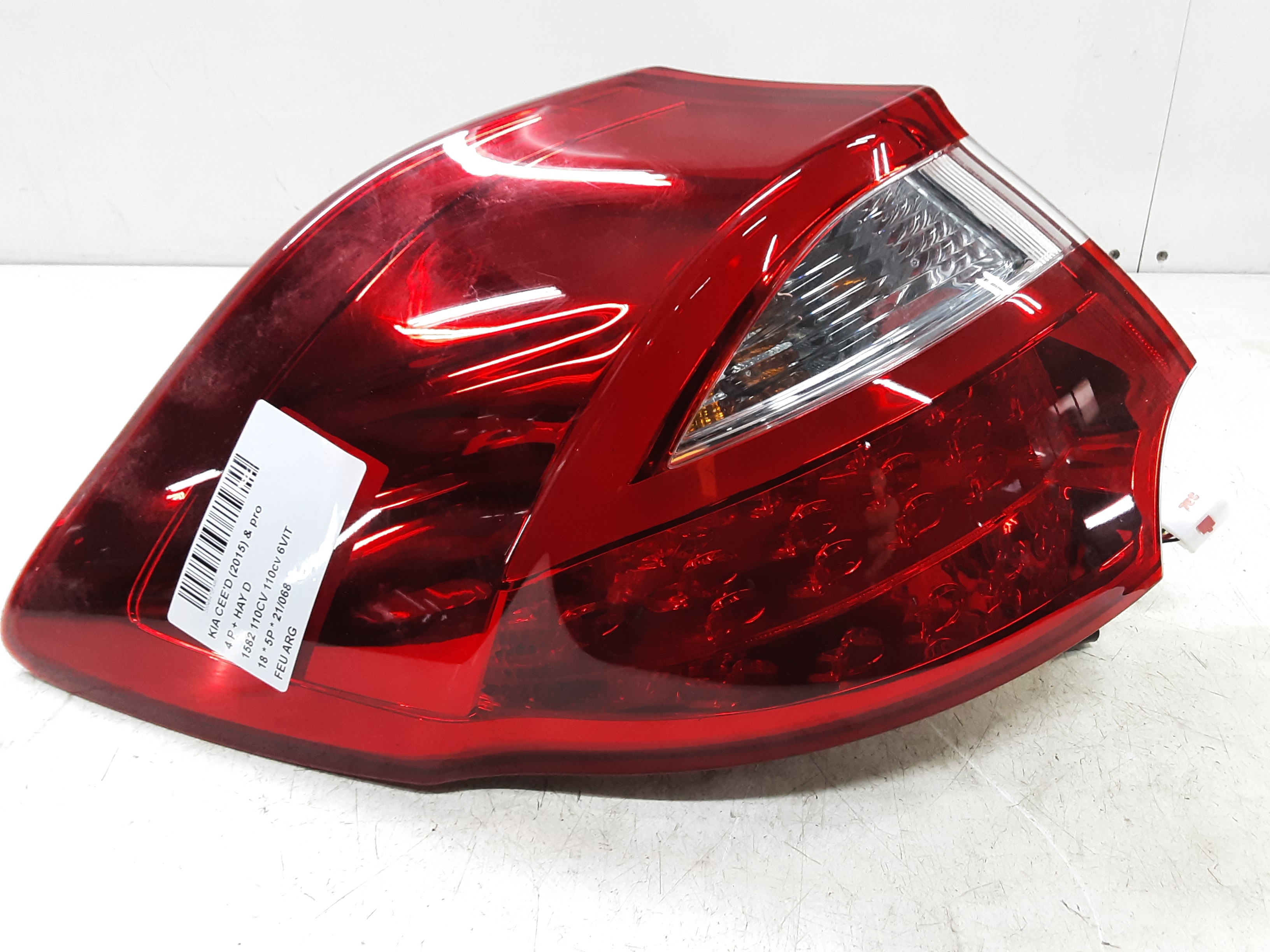 FEU ARRIERE GAUCHE Kia CEED 07/18+