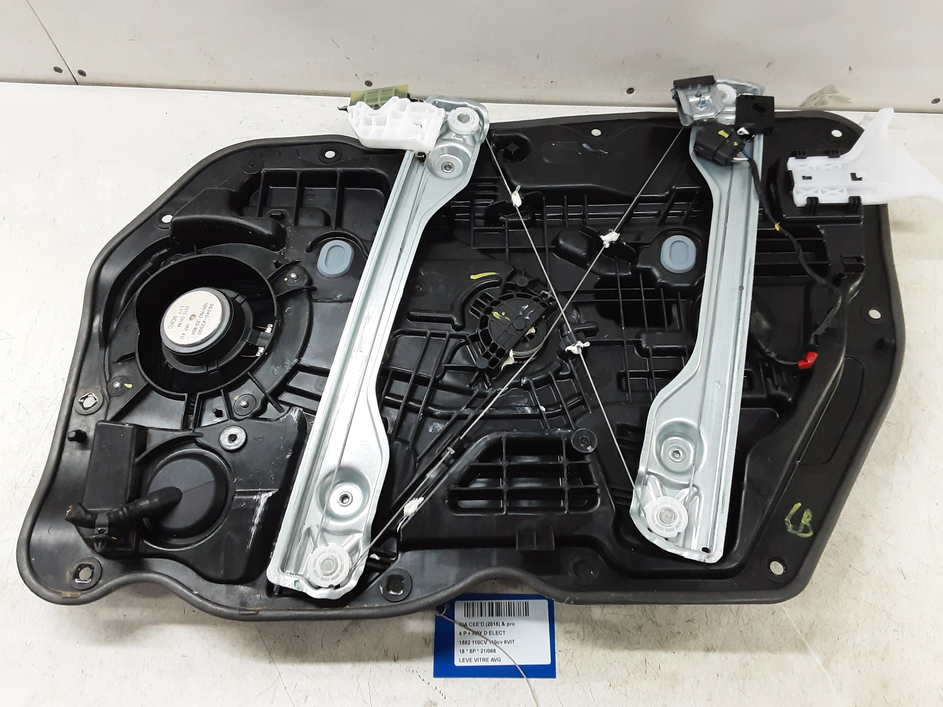 LEVE-VITRE DE PORTE AVANT GAUCHE Kia CEED 07/18+