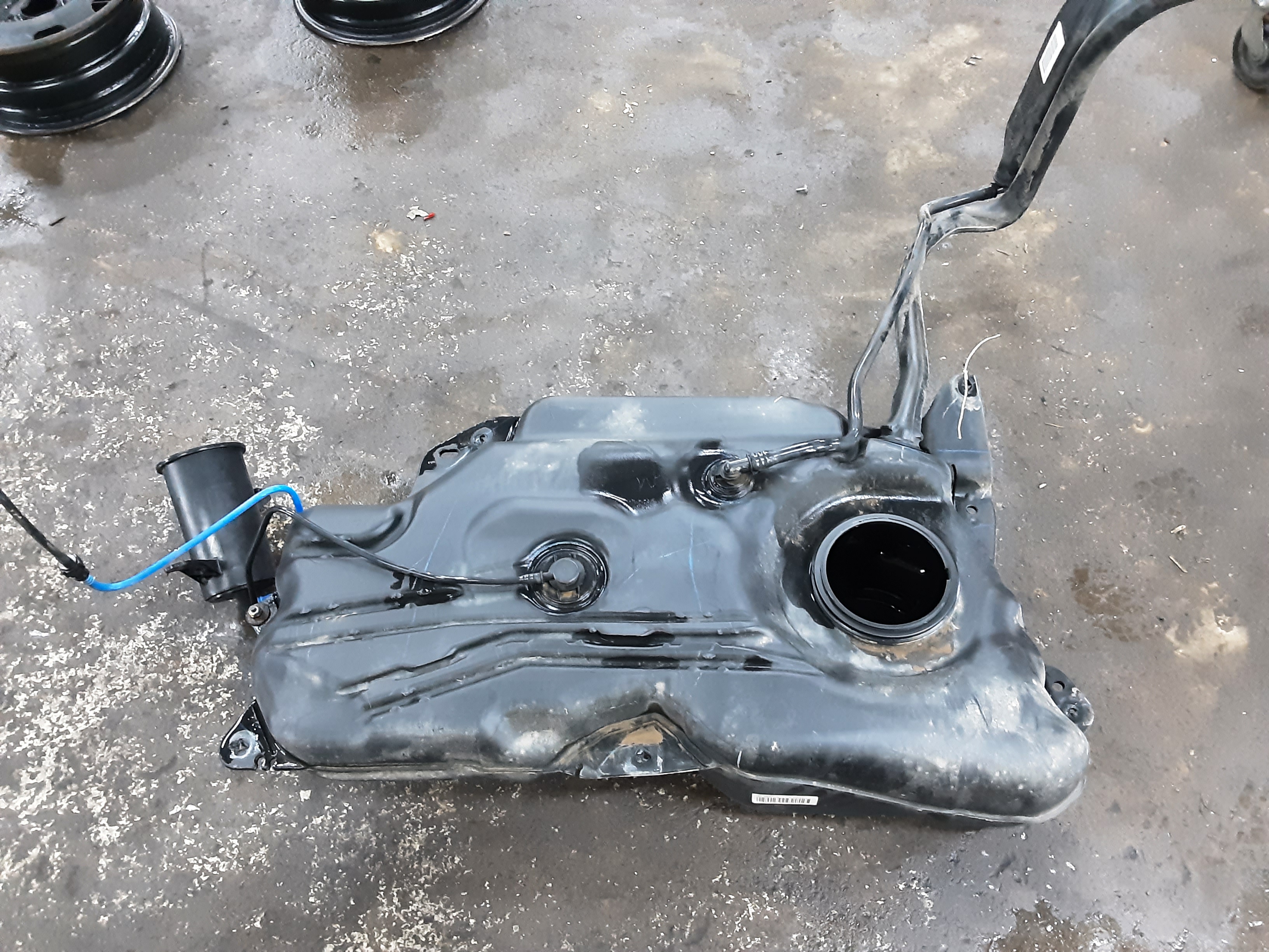 BRANDSTOFTANK BENZINE Citroen C3 11/09 - 16