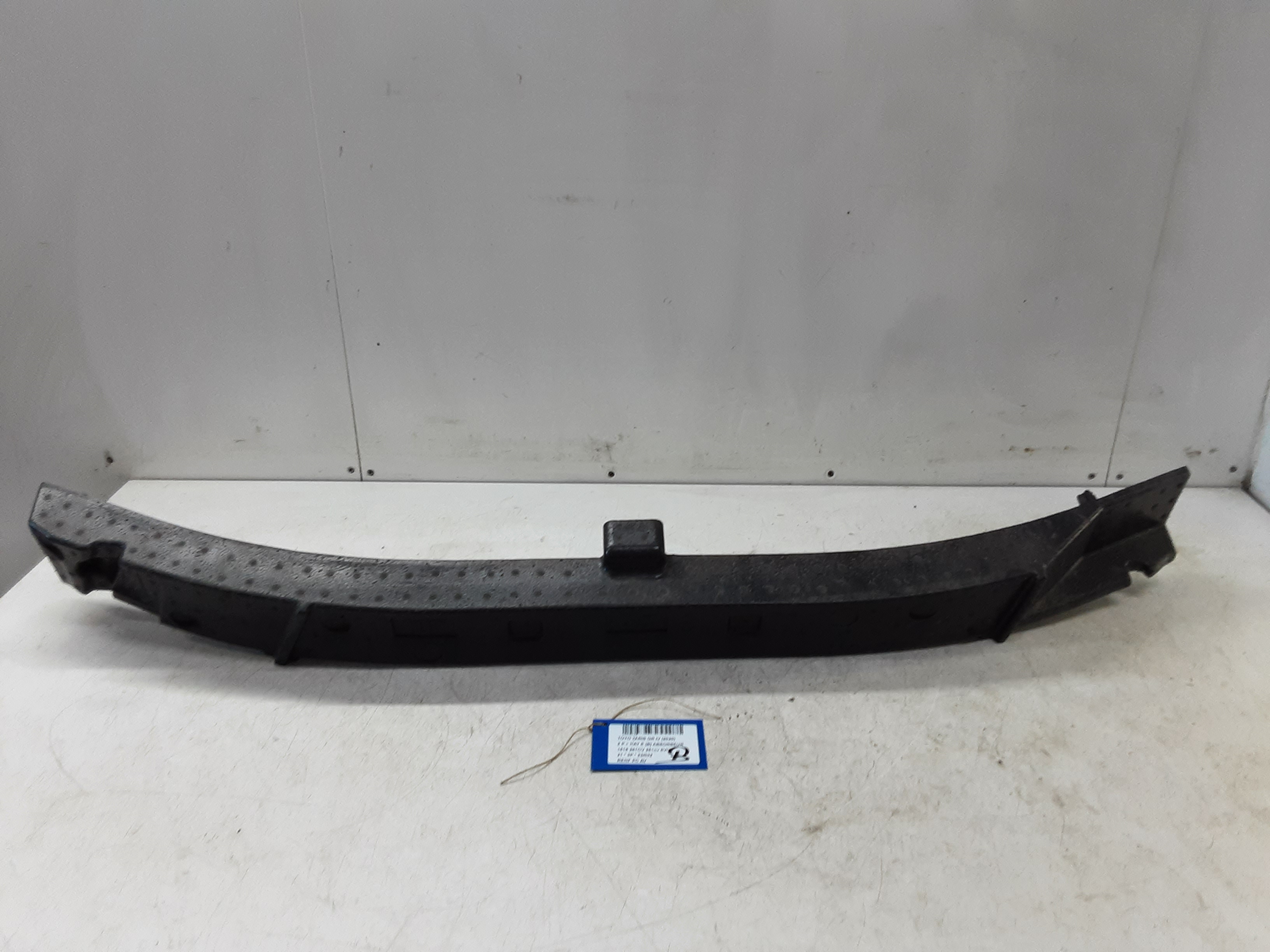 BUMPERBALK VOOR Toyota YARIS (6) 2/20+