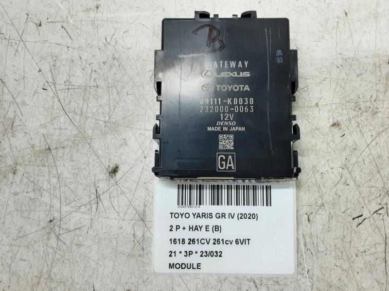 MODULE Toyota YARIS (6) 2/20+