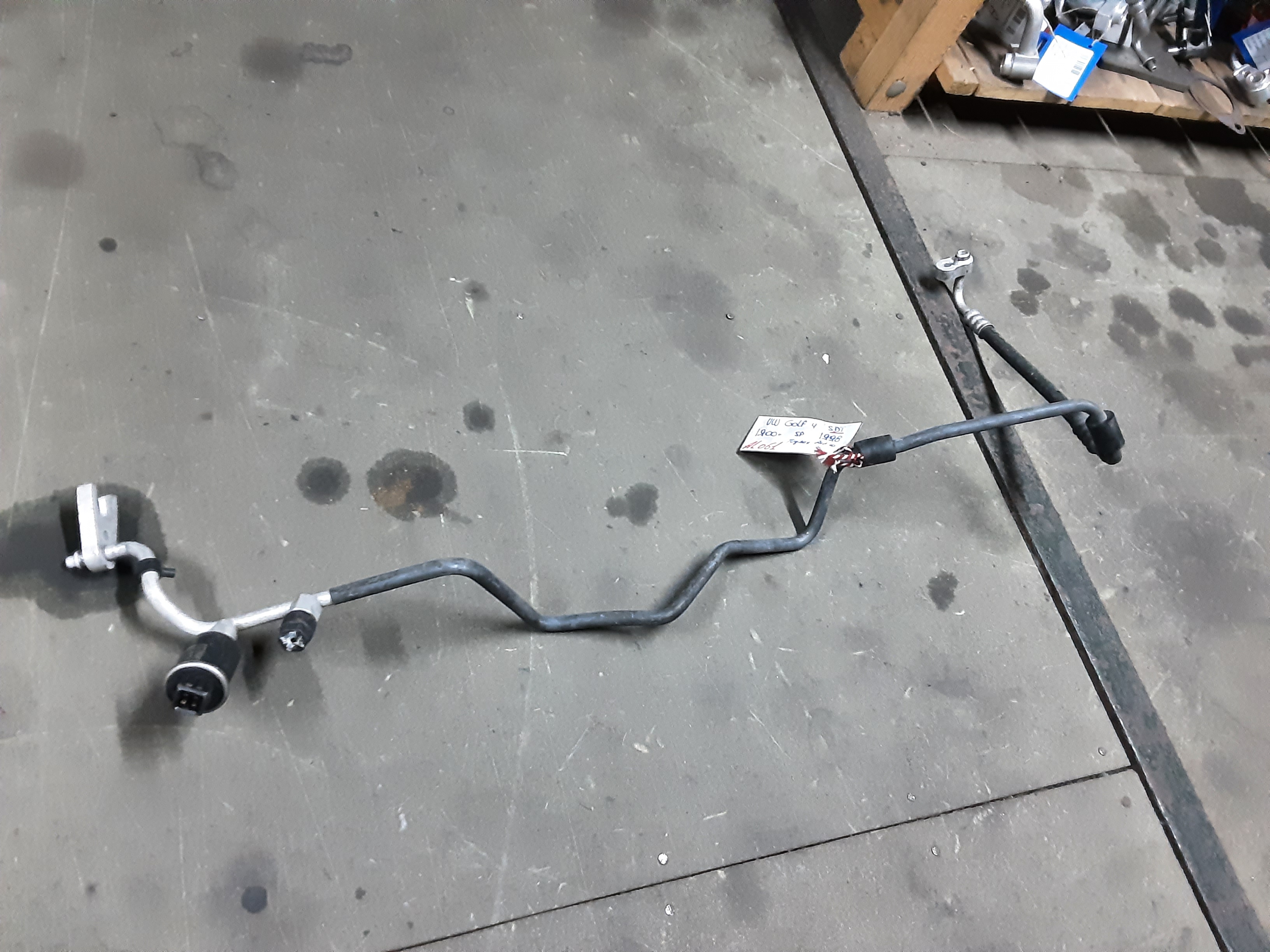 AIRCO LEIDING Vw GOLF IV 11/97 - 03