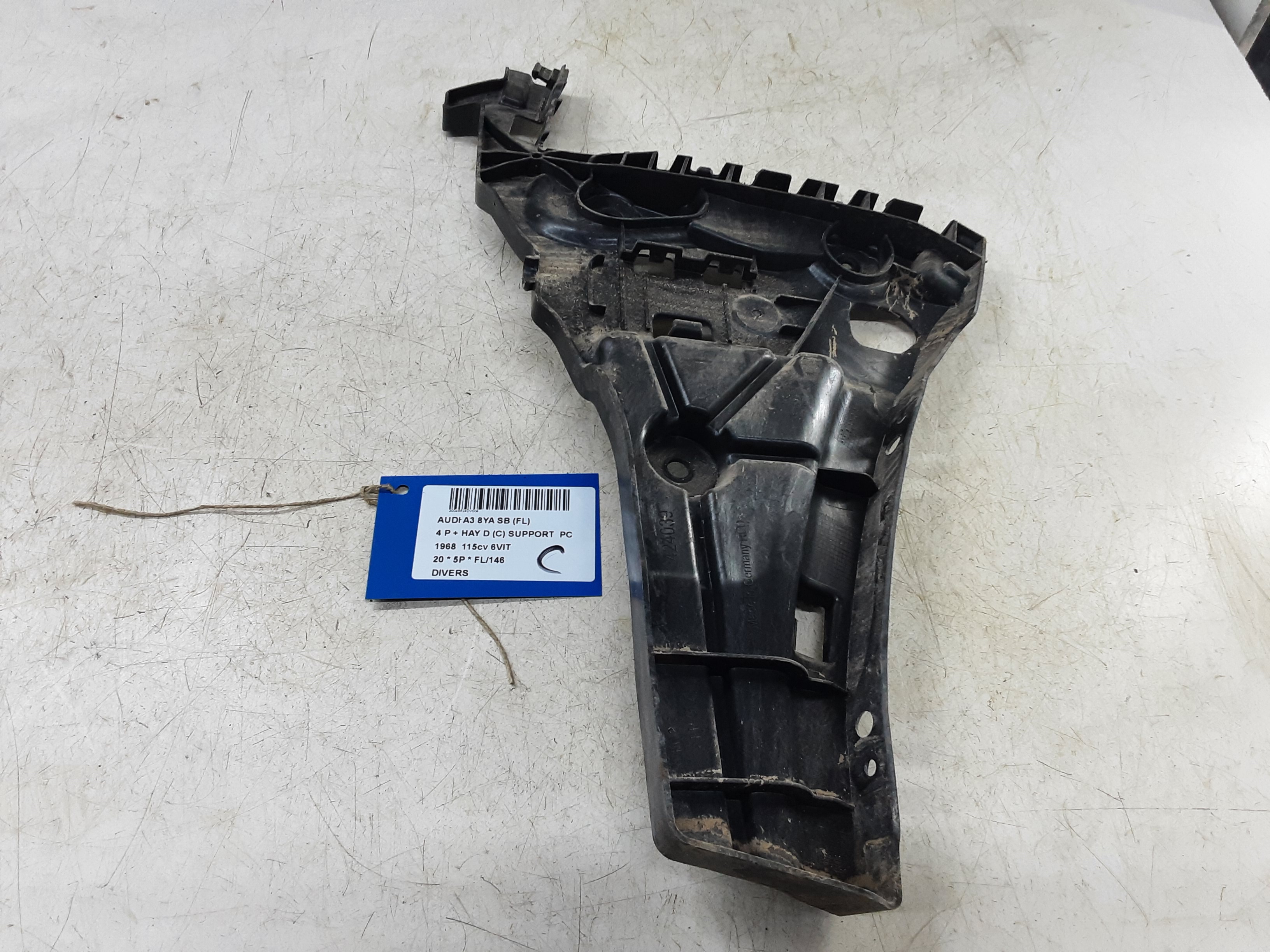 DIVERS Audi A3 5D/20+