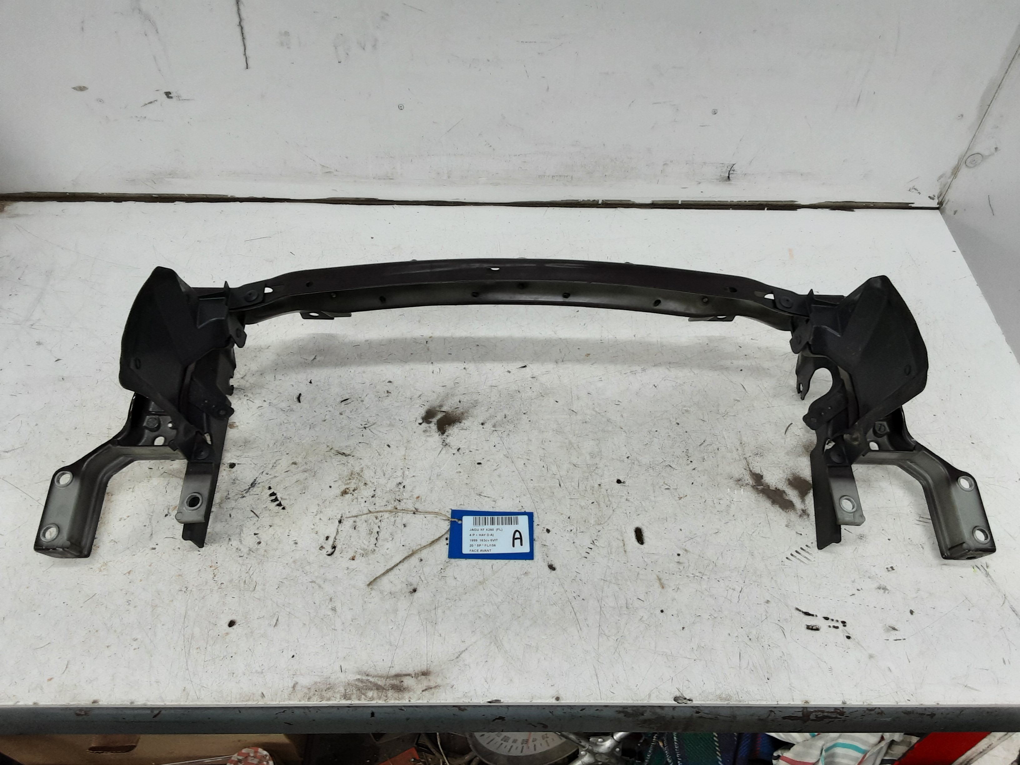 VOORFRONT Jaguar XF 6/15+