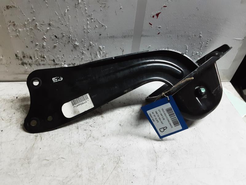 DRAAGARM ACHTER RECHTS Vw GOLF V 11/03 - 08