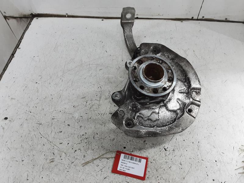 FRONT WHEEL HUB RIGHT Mercedes-Benz C W205 7/18>21