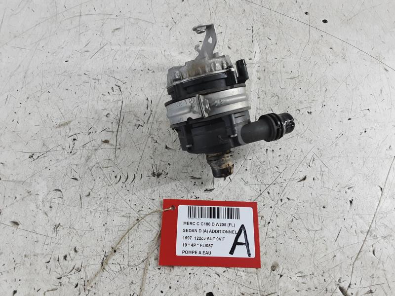 POMPE A EAU Mercedes-Benz C W205 7/18>21
