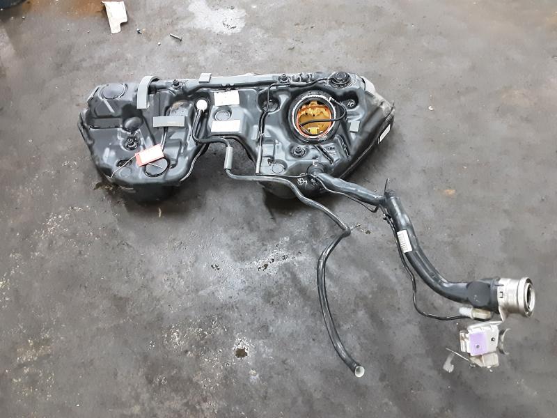 BRANDSTOFTANK DIELES Mercedes-Benz C W205 7/18>21
