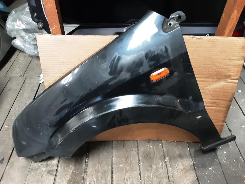 SPATBORD VOOR LINKS Ford FUSION - 05