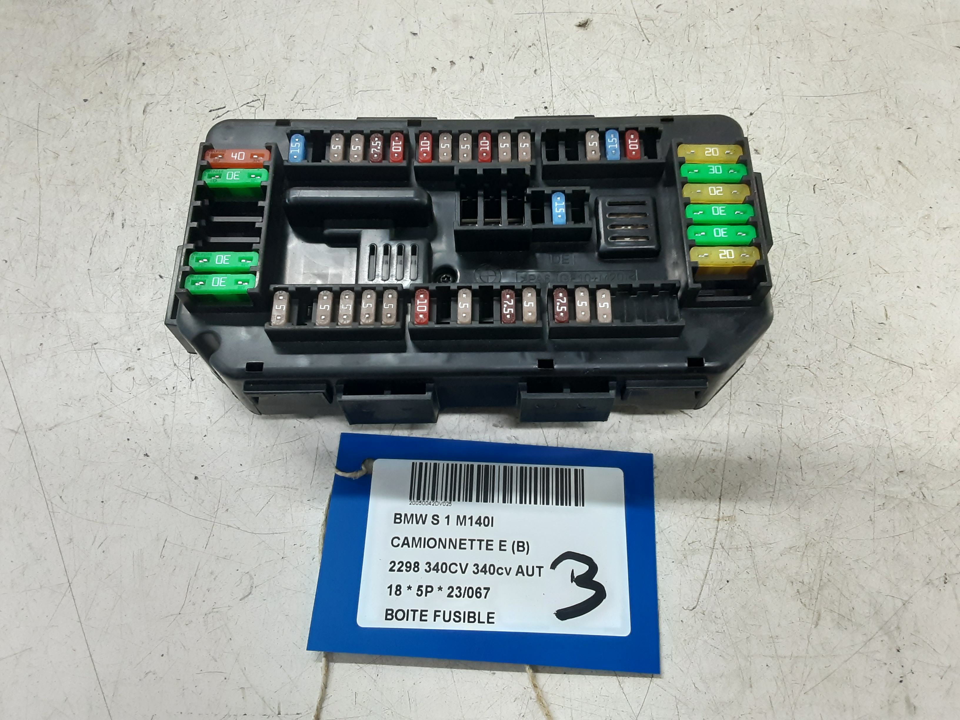 ZEKERINGKAST Bmw 1 F20/F21 3/15 - 19