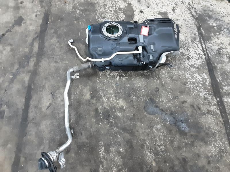 BRANDSTOFTANK BENZINE Mercedes-Benz A W177 18 - 2/23