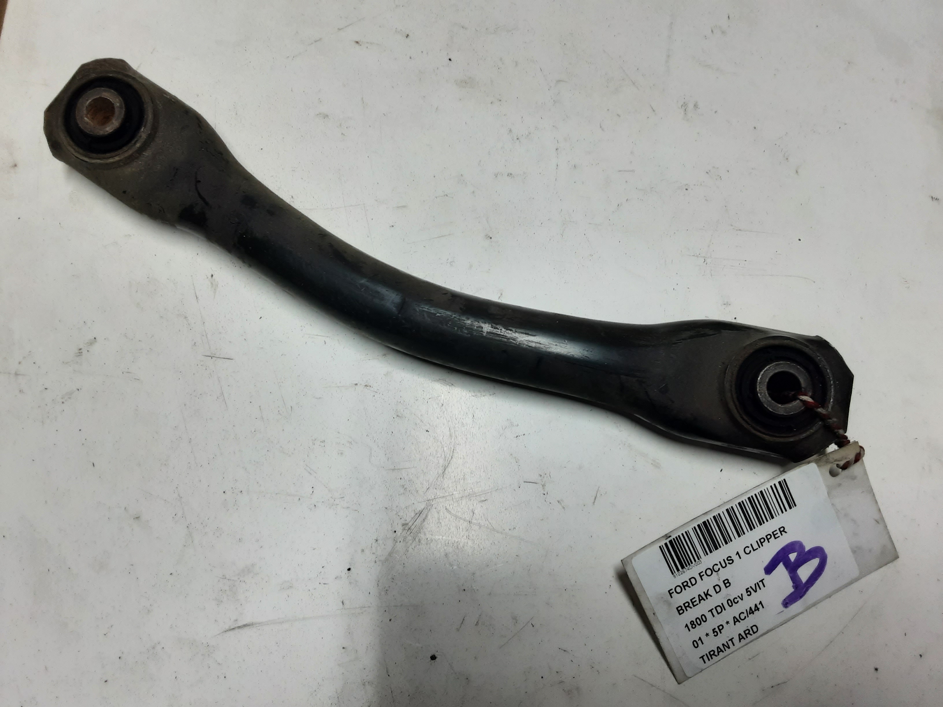 DRAAGARM ACHTER RECHTS Ford FOCUS (1) - 10/04