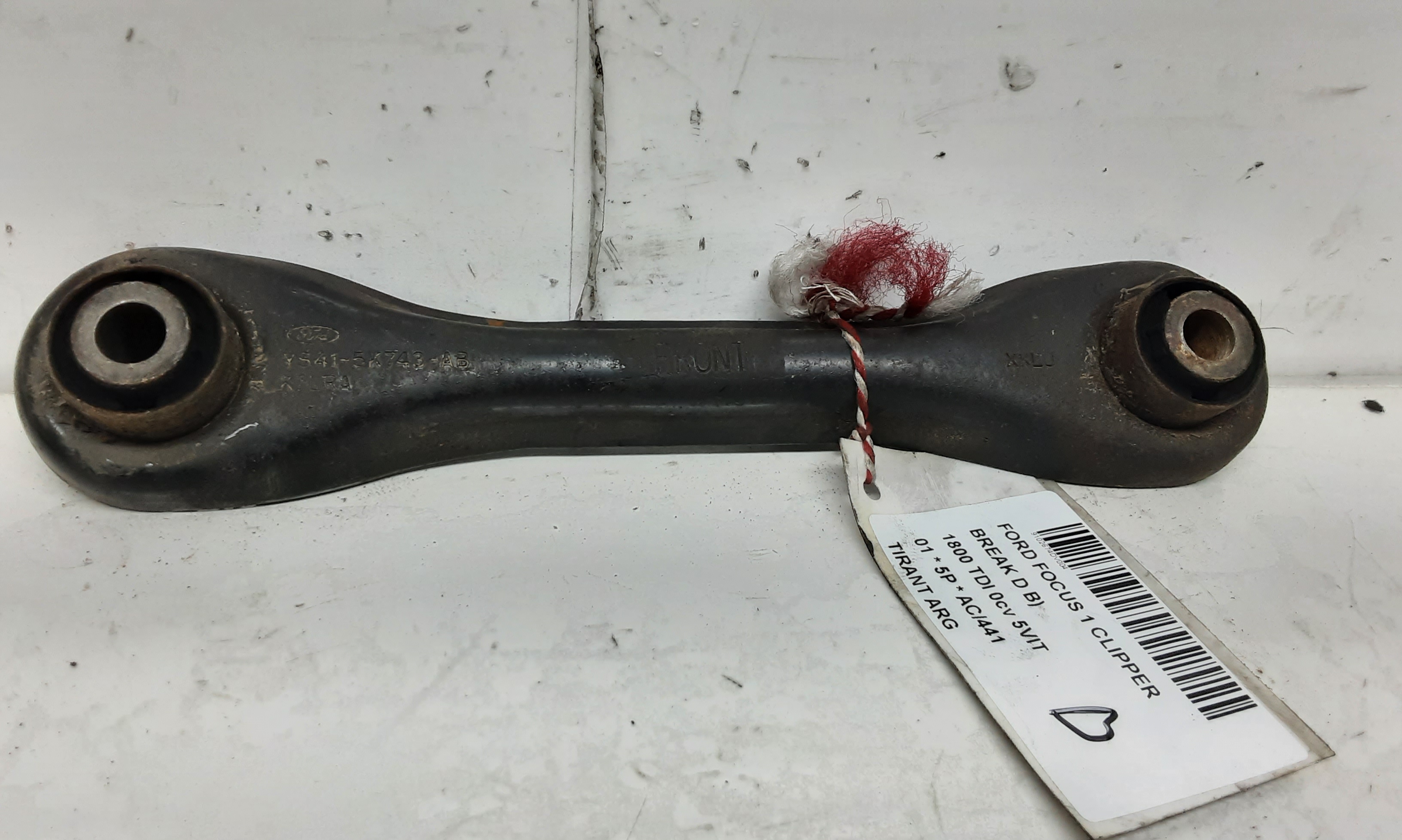 DRAAGARM ACHTER LINKS Ford FOCUS (1) - 10/04