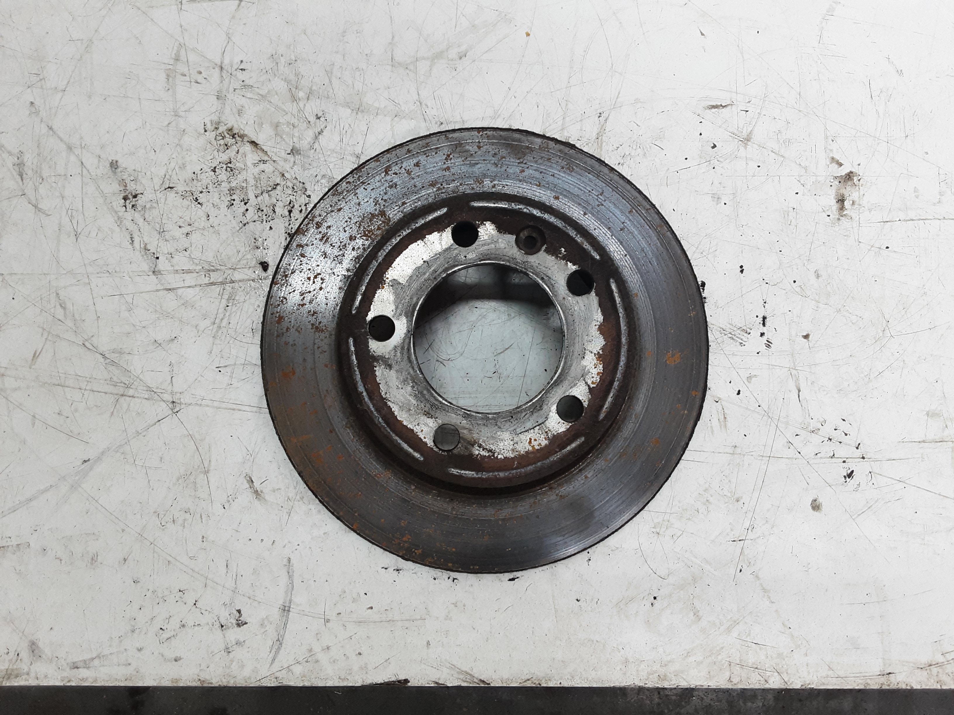 REMSCHIJF ACHTER Renault MASTER 8/19+