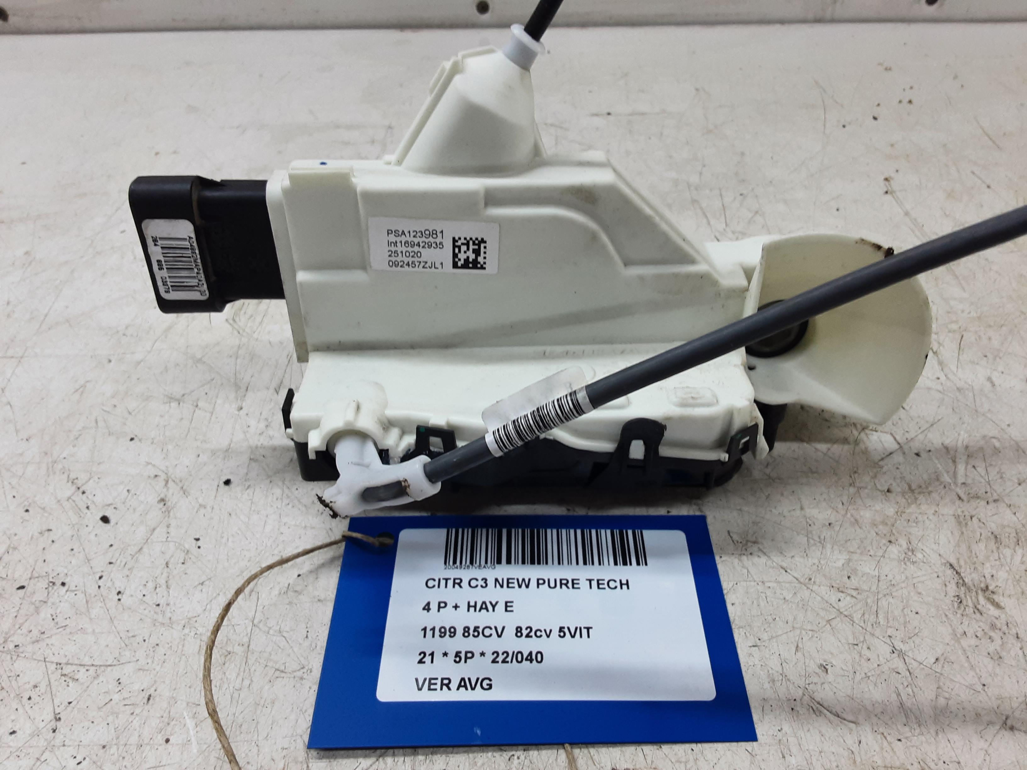 VERGRENDELING VOOR LINKS Citroen C3 (III) 10/16-9/20