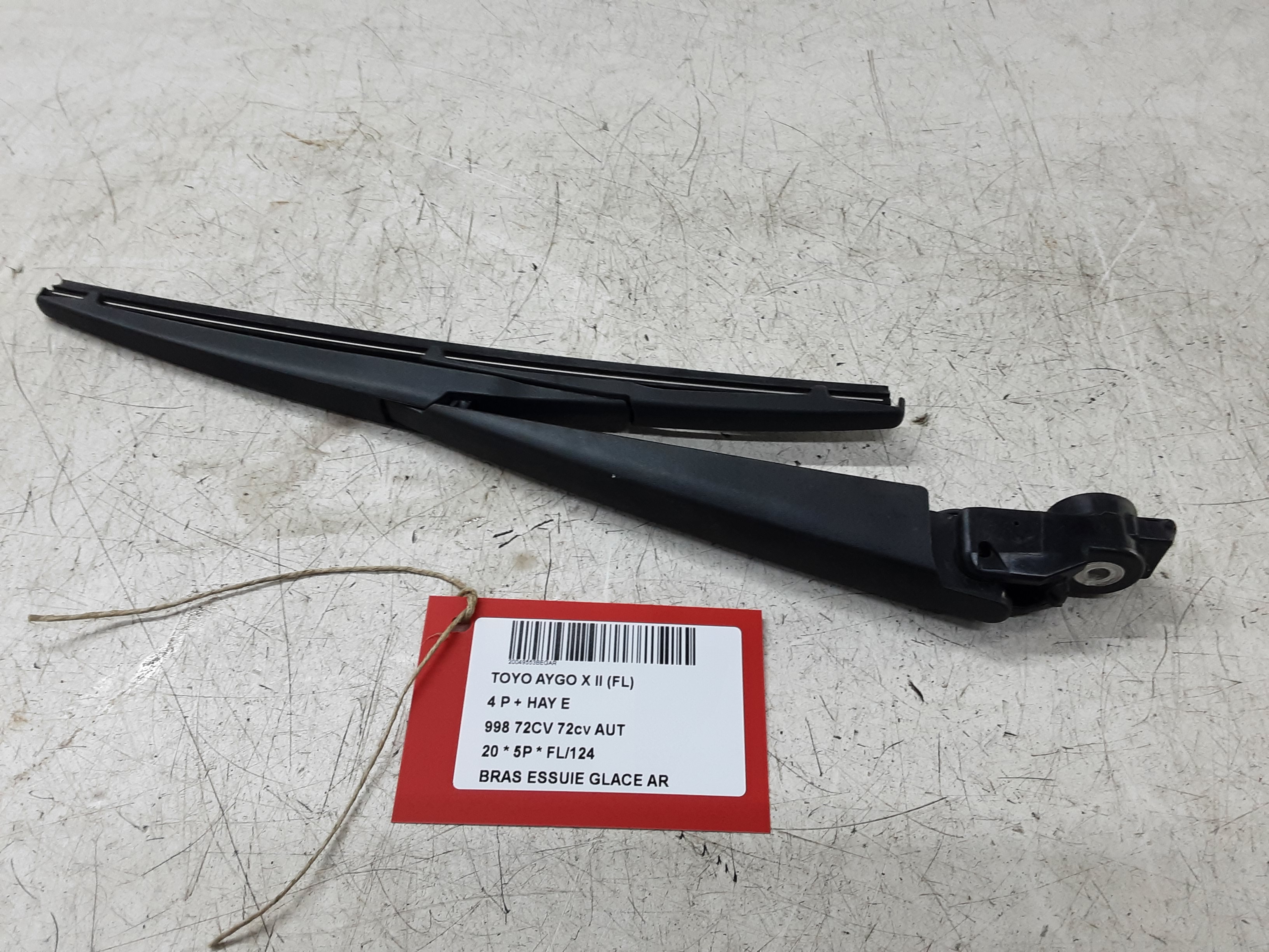RUITENWISSERARM ACHTER Toyota AYGO II Face Lift 6/18+