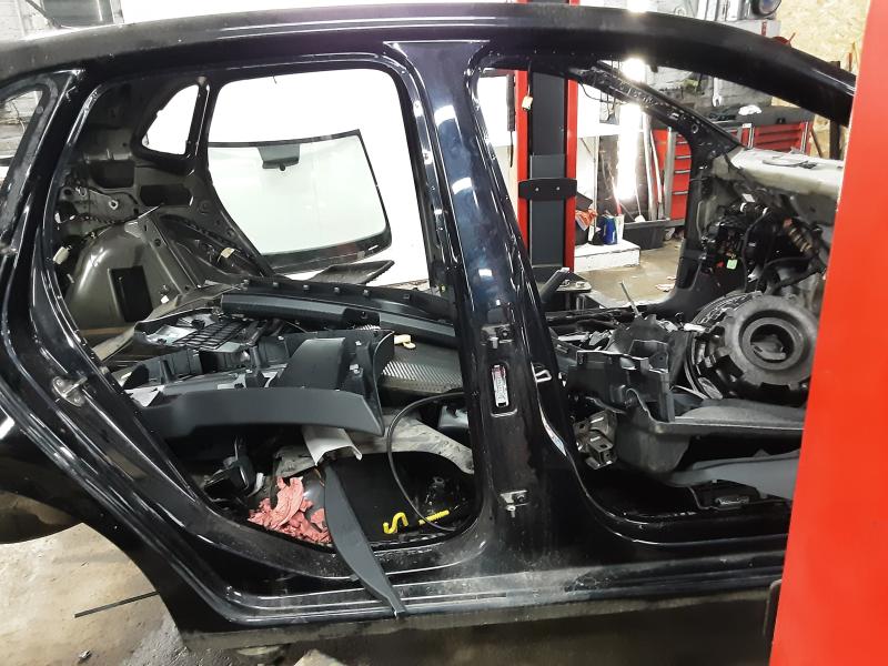 MIDDENSTIJL CENTRAAL RECHTS Vw POLO (AW/BZ) 10/17 - 9/21