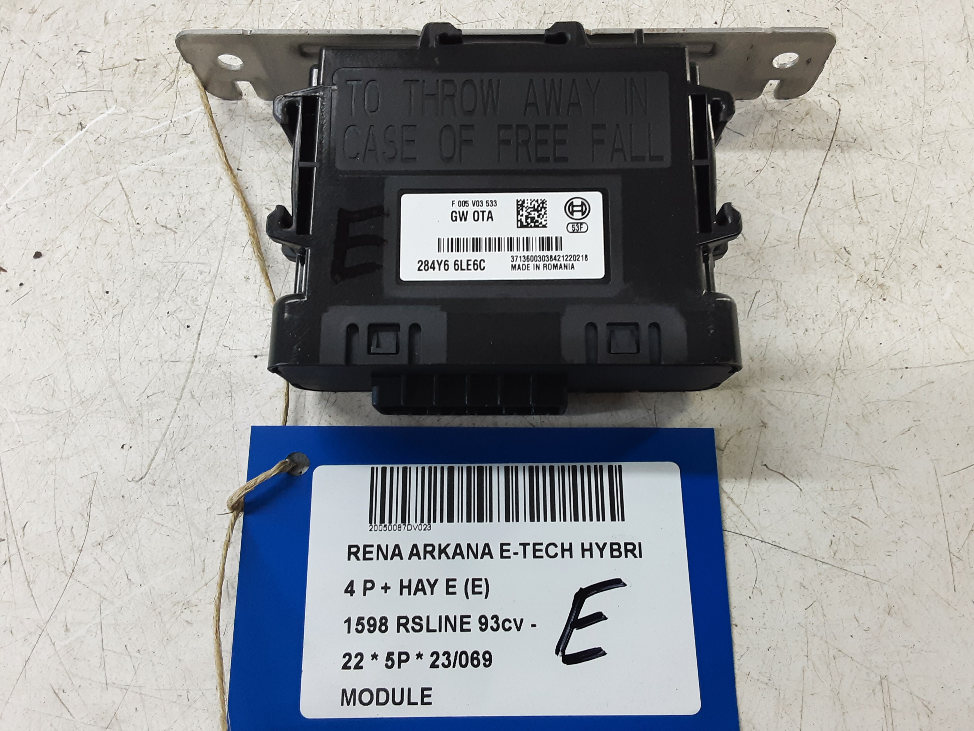 MODULE Renault ARKANA 3/21 +