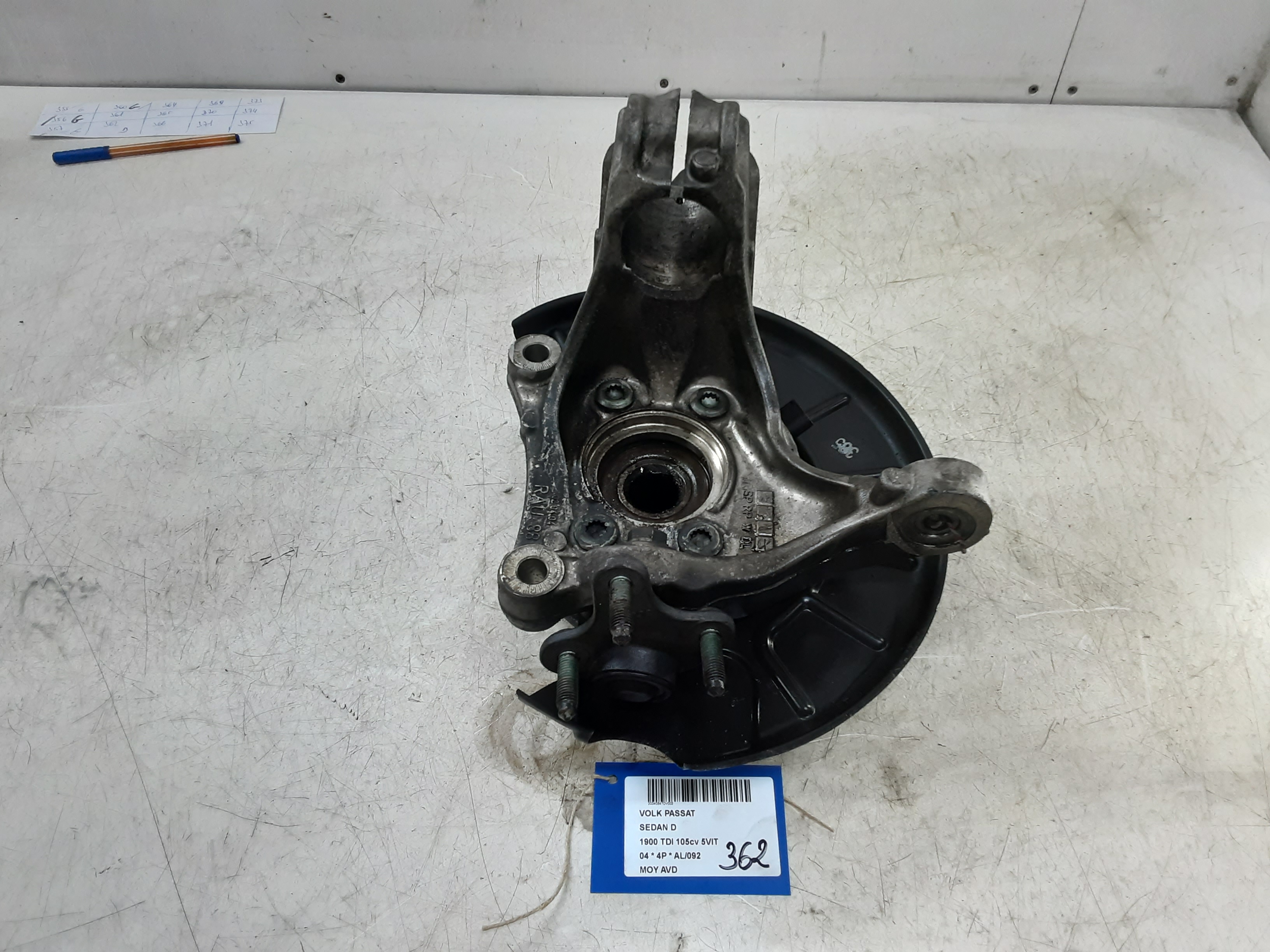 WIELNAAF VOOR RECHTS Vw PASSAT 02/05 - 11/10