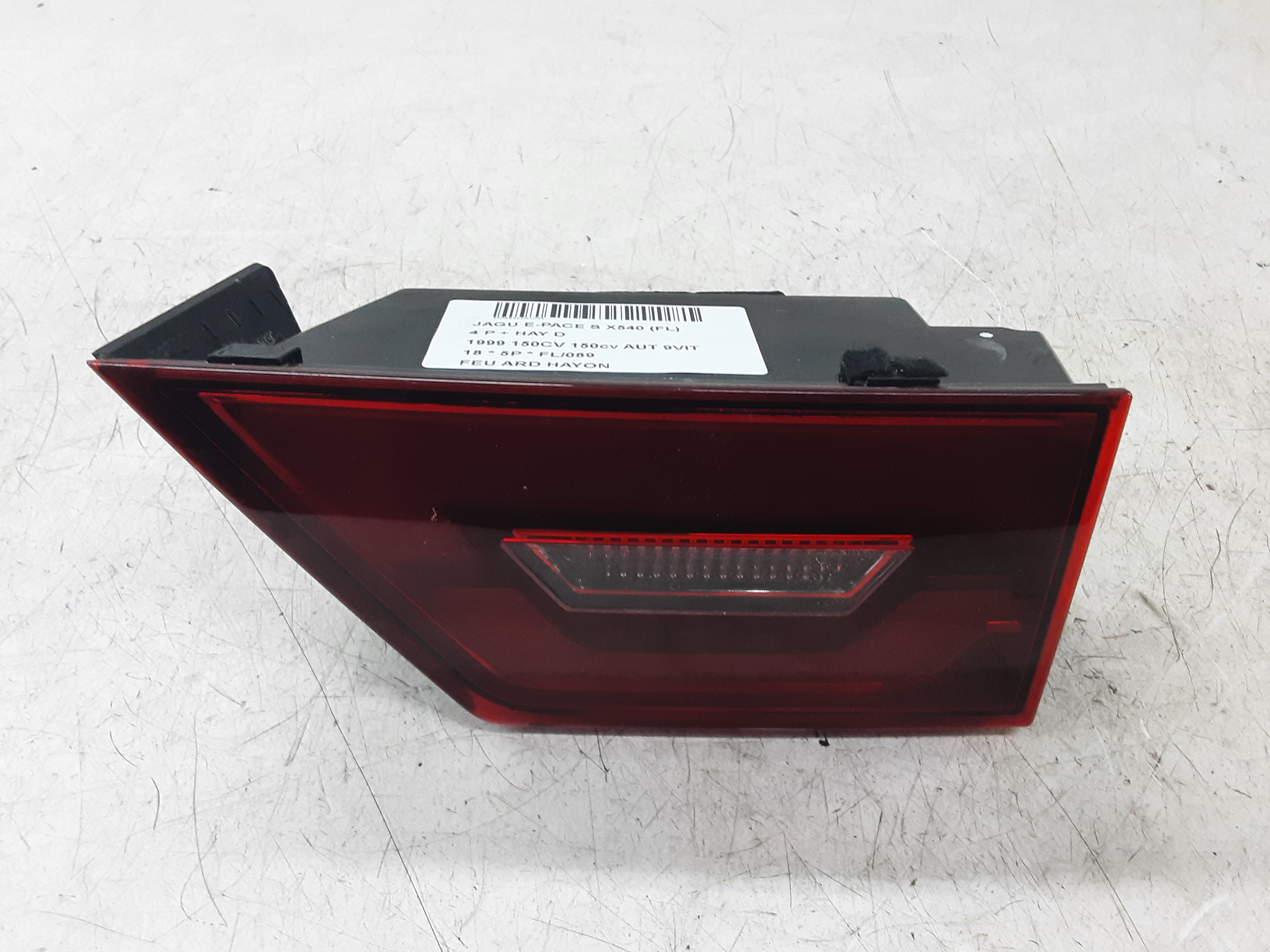 LICHT ACHTERKLEP RECHTS Jaguar E-PACE 07/17