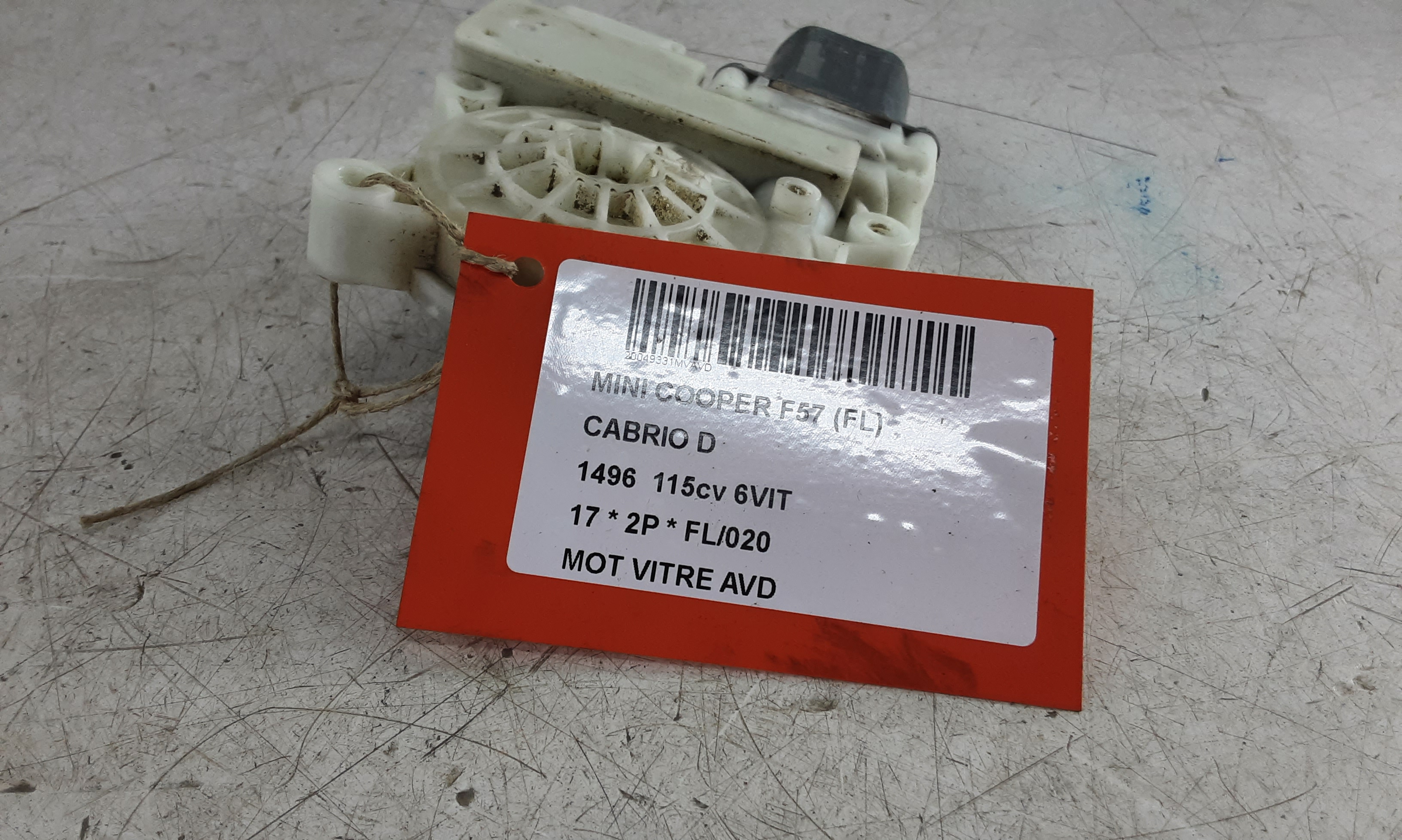 MOTEUR DE VITRE DE PORTE AVANT DROITE Mini F57 Cabrio : 11/15 &gt;