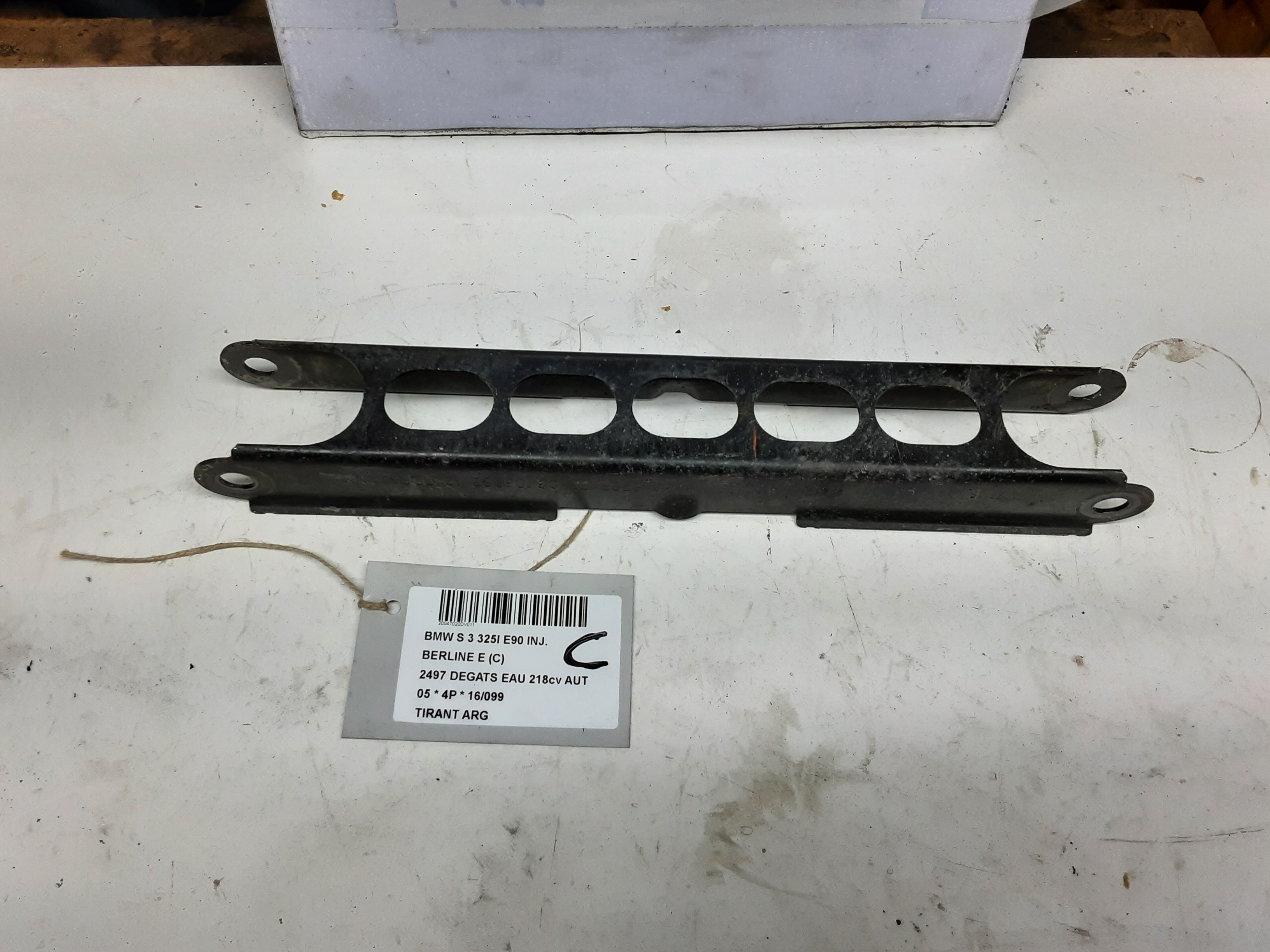 DRAAGARM ACHTER LINKS Bmw 3 E90 05 - 09/08