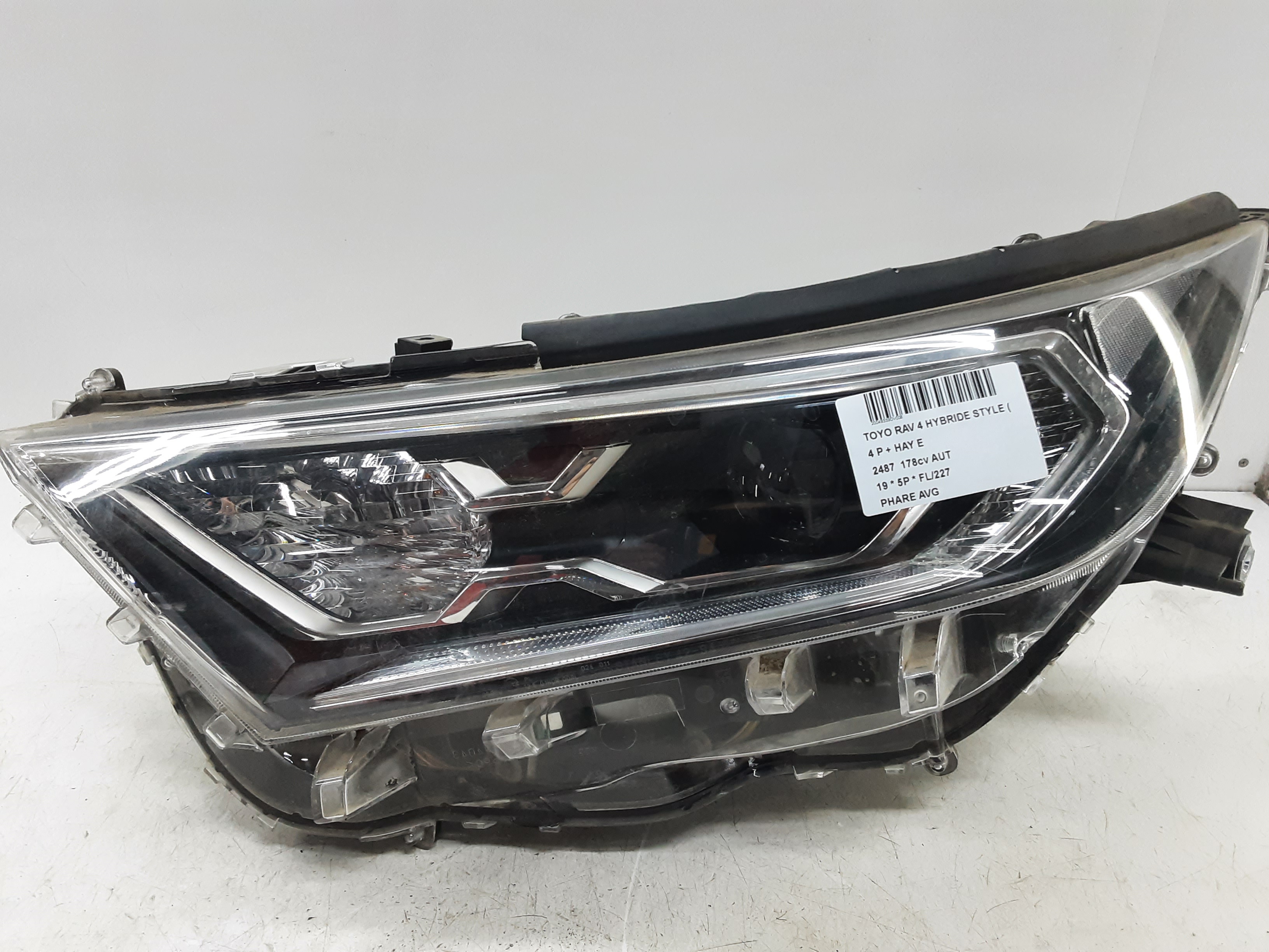 PHARE AVANT GAUCHE Toyota RAV 4 12/18+