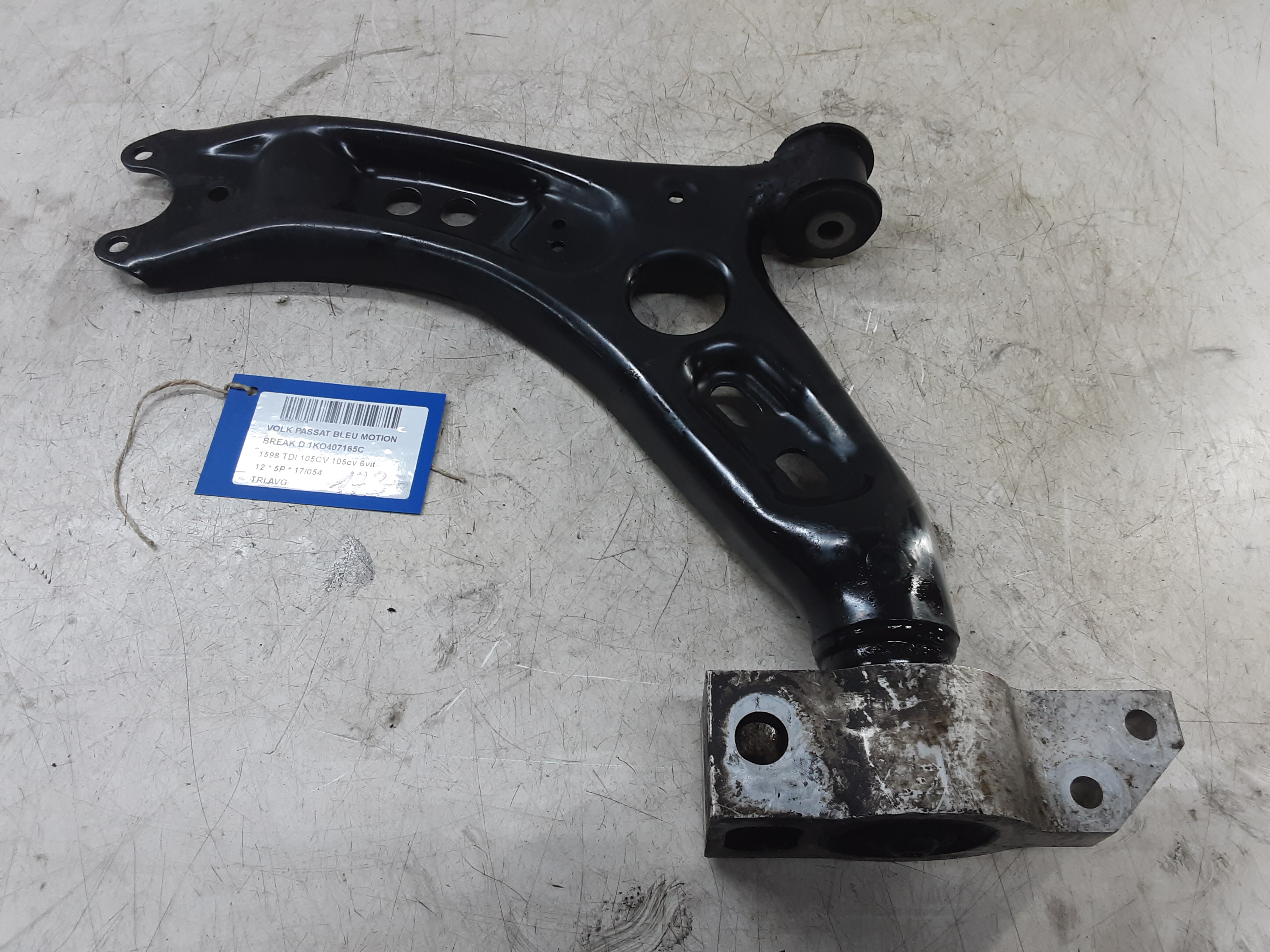 DRAAGARM VOOR LINKS Vw PASSAT 11/10 - 14