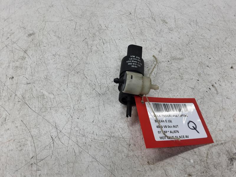 MOTOR RUITENWASSERS VOOR Vw PASSAT 10/00 - 02/05