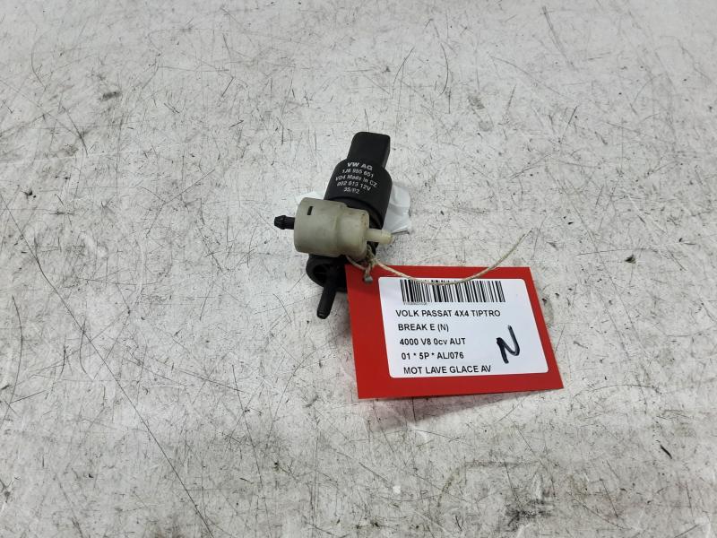 MOTOR RUITENWASSERS VOOR Vw PASSAT 10/00 - 02/05