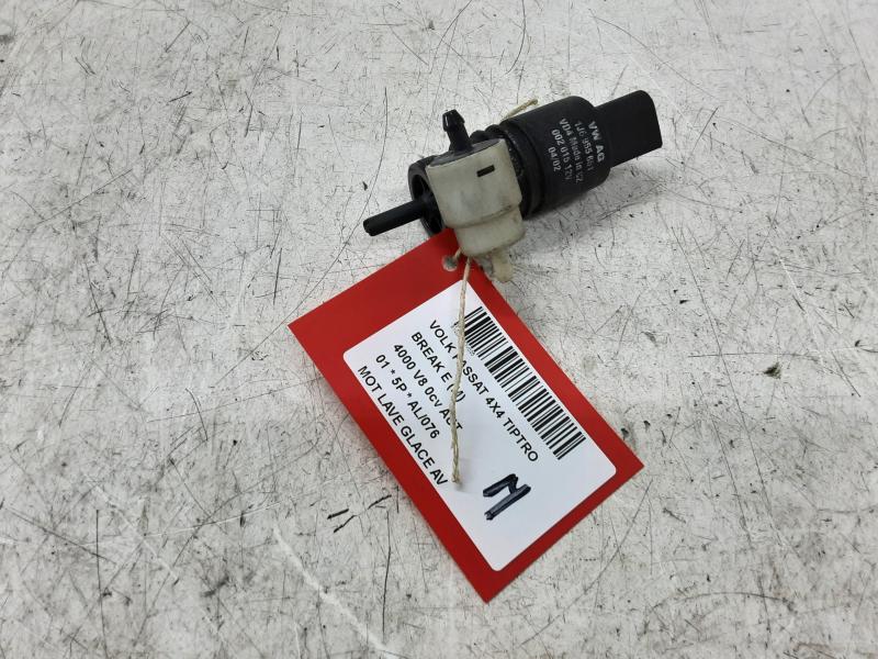 MOTOR RUITENWASSERS VOOR Vw PASSAT 10/00 - 02/05