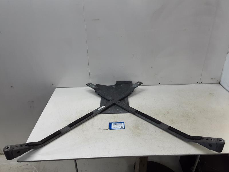 TRAVERSE CENTRALE Bmw 8 G14/15/16 7/18+