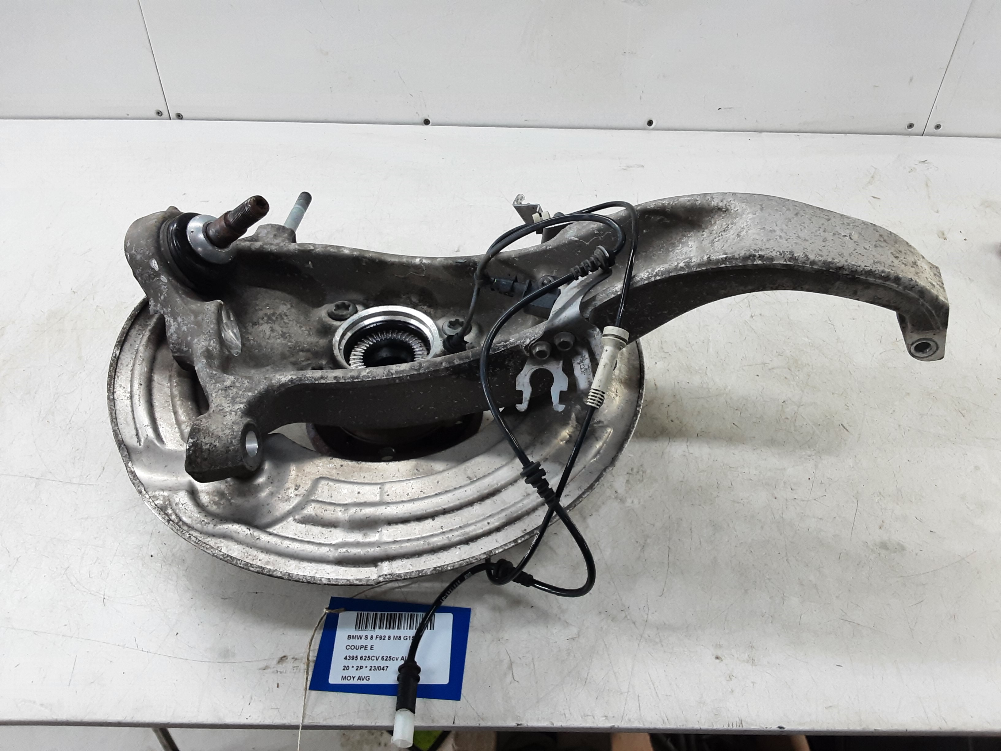 WIELNAAF VOOR LINKS Bmw 8 G14/15/16 7/18+