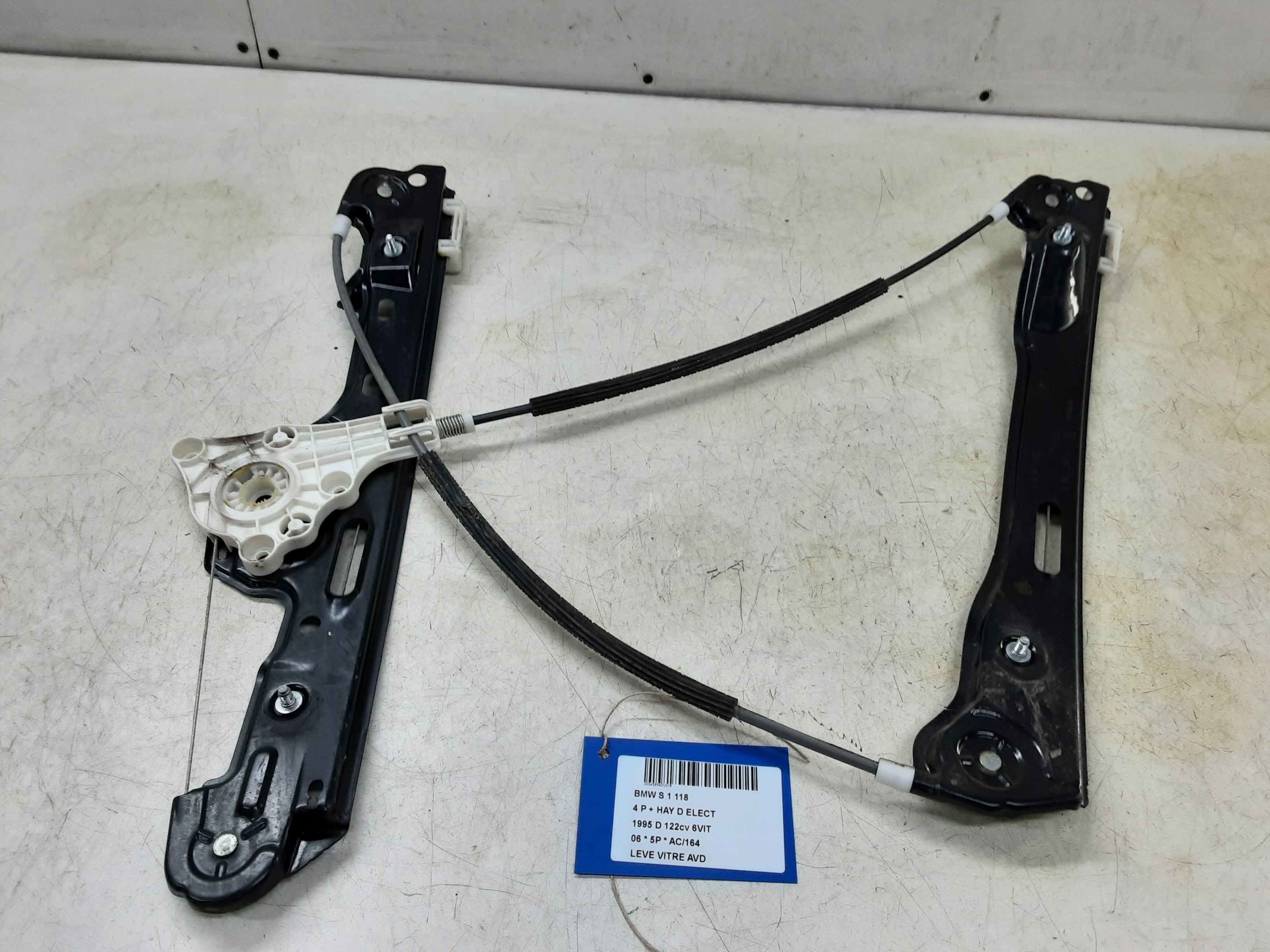 LEVE-VITRE DE PORTE AVANT DROITE Bmw 1 E87 9/04 - 4/07