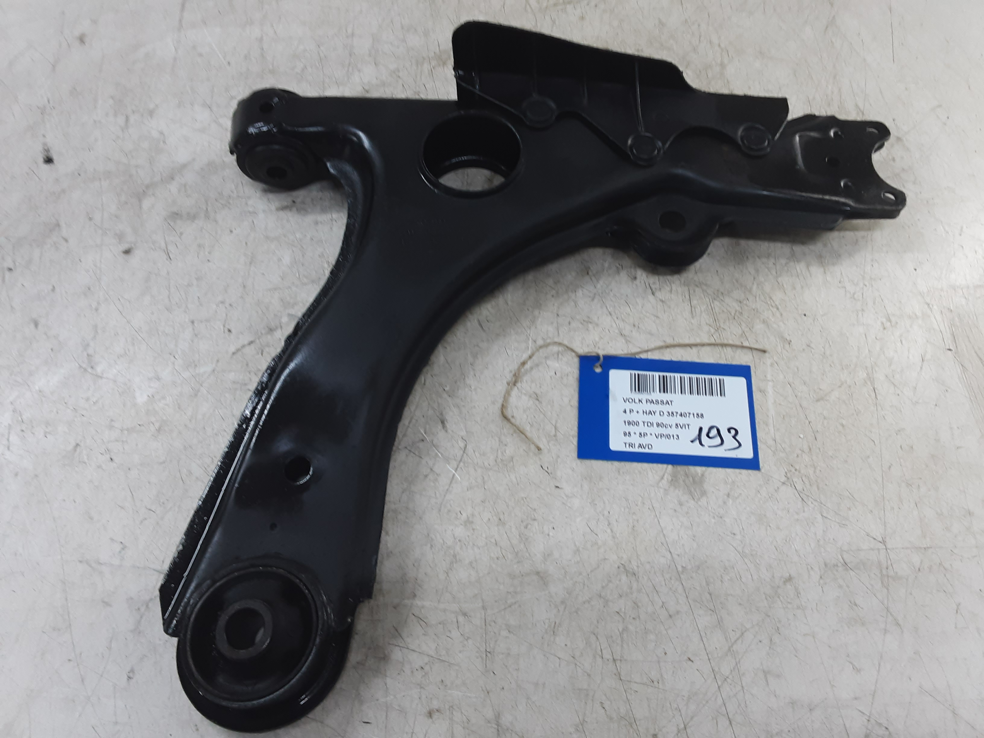 TRIANGLE AVANT DROIT Vw PASSAT 10/93 &gt; 10/96