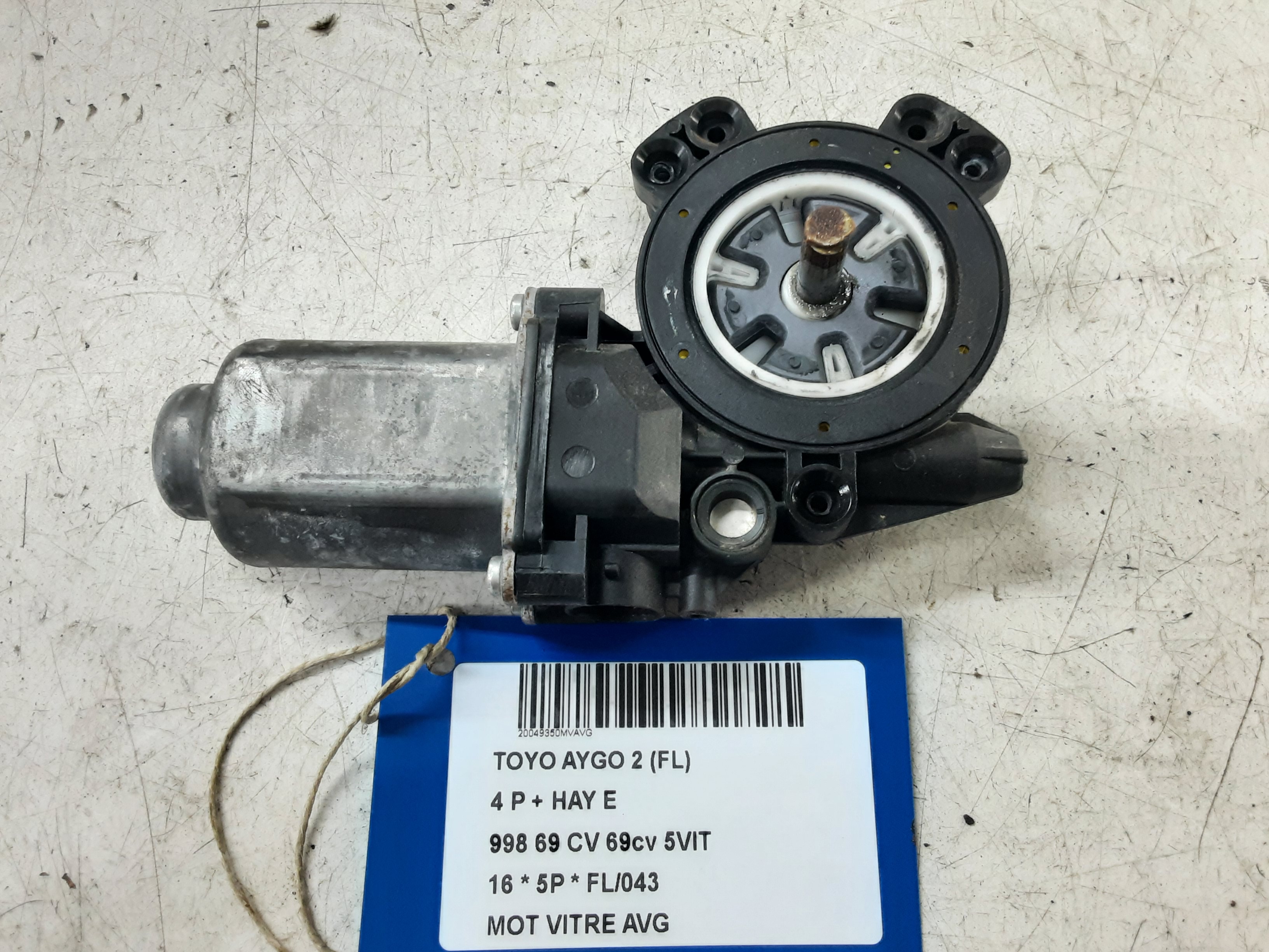 MOTEUR DE VITRE DE PORTE AVANT GAUCHE Toyota AYGO II 5/14 - 6/18