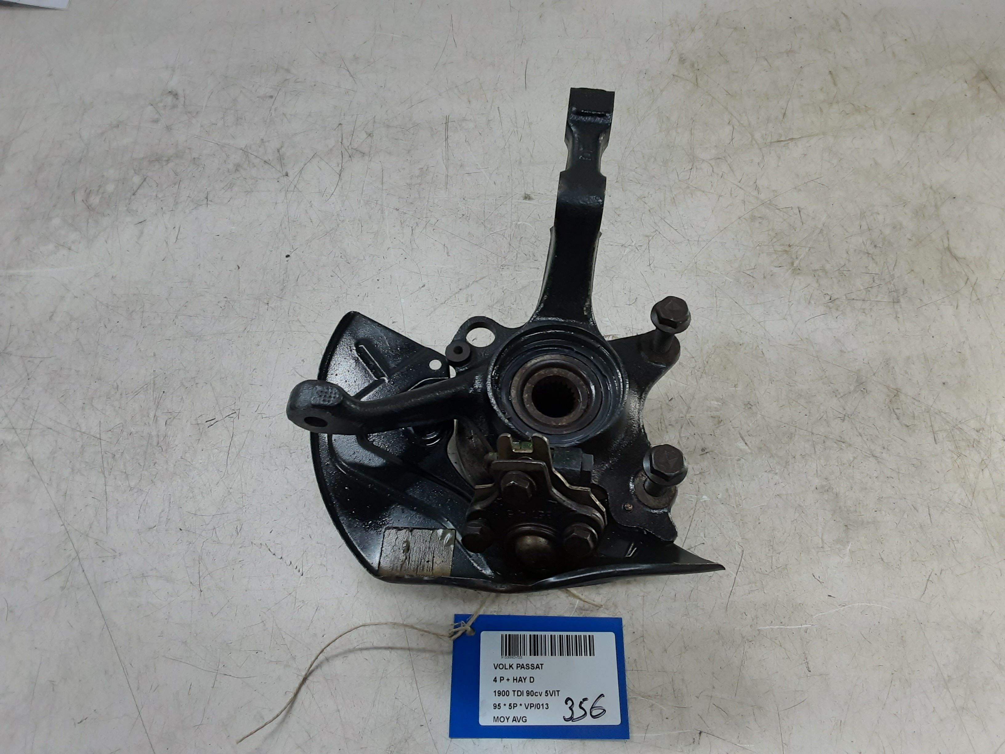 MOYEU AVANT GAUCHE Vw PASSAT 10/93 &gt; 10/96