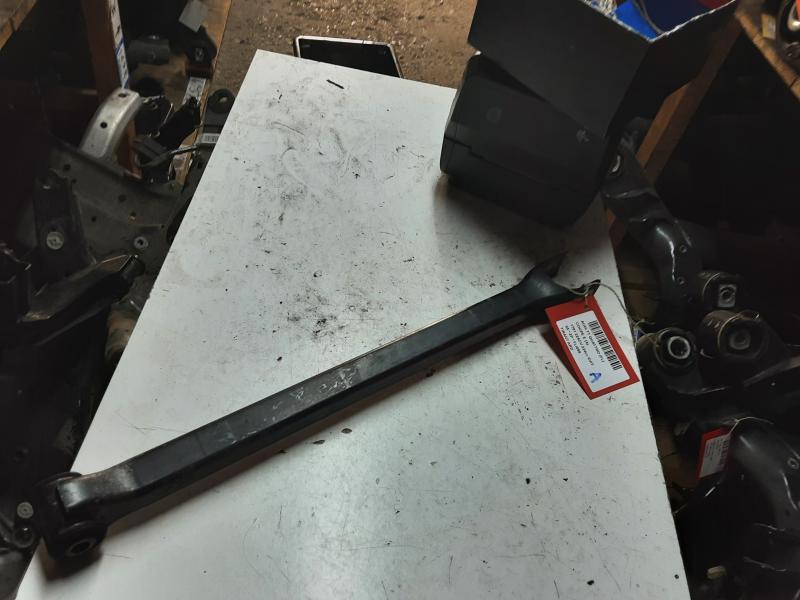 TIRANT ARRIERE DROIT Audi TT 10/98 - 06