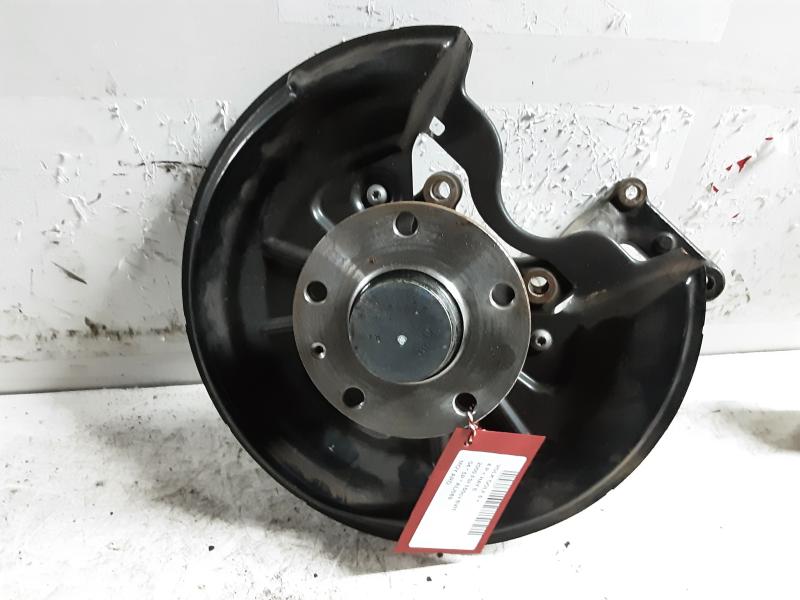 MOYEU ARRIERE DROIT Vw GOLF V 11/03 - 08