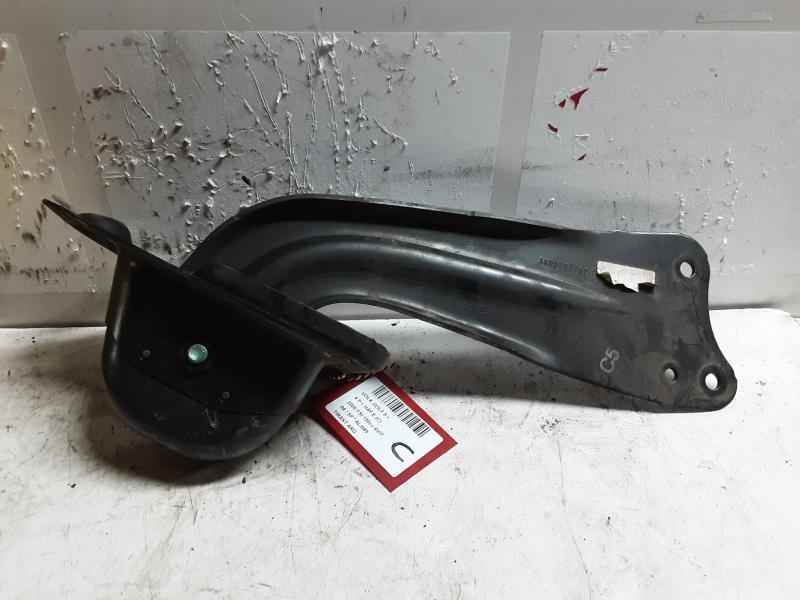 TIRANT ARRIERE GAUCHE Vw GOLF V 11/03 - 08