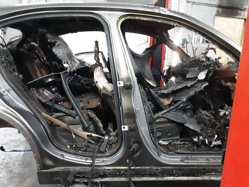 MONTANT DE PORTE COTE DROIT Alfa Romeo STELVIO 1/17+