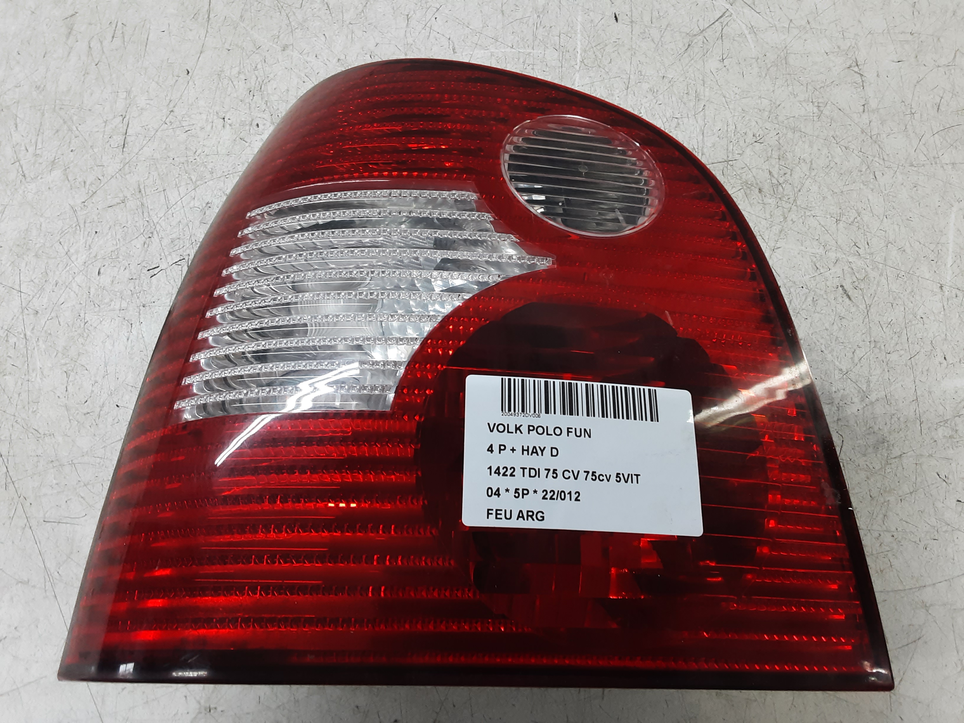 ACHTERLICHT LINKS Vw POLO (9N) 2/02 - 4/05