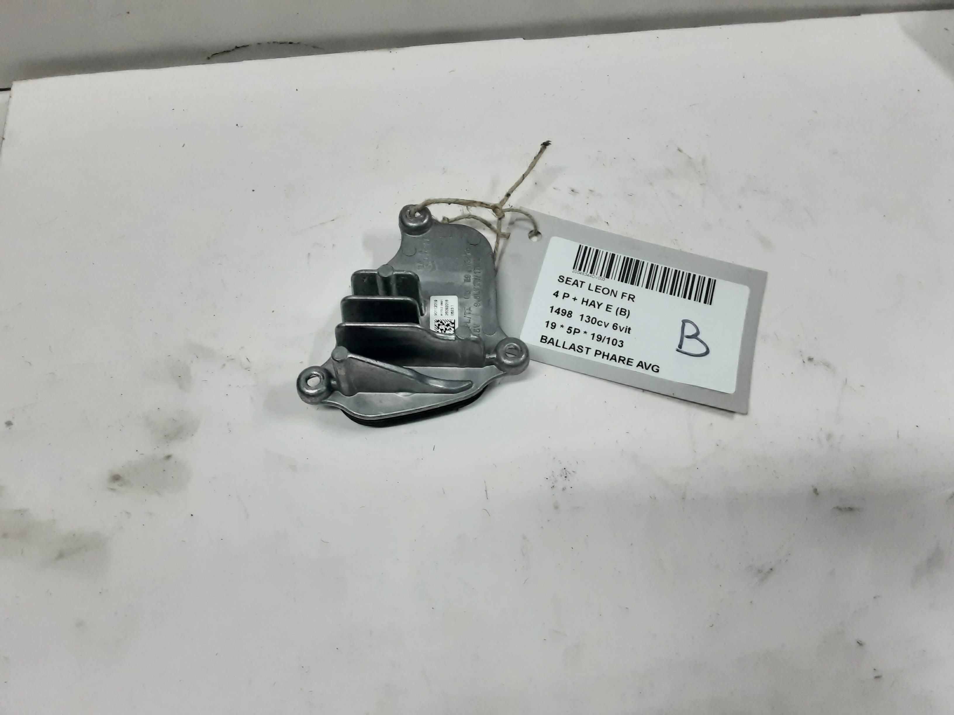 BALLAST DE PHARE AVANT GAUCHE Seat LEON (3) (5F) FaceLift 1/17 - 5/20