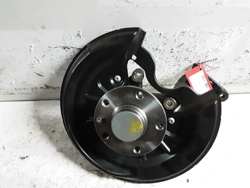 RADNABE HINTEN RECHTS Vw GOLF V 11/03 - 08